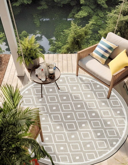 Seaside Lattice Collection Area Rug - Brighton