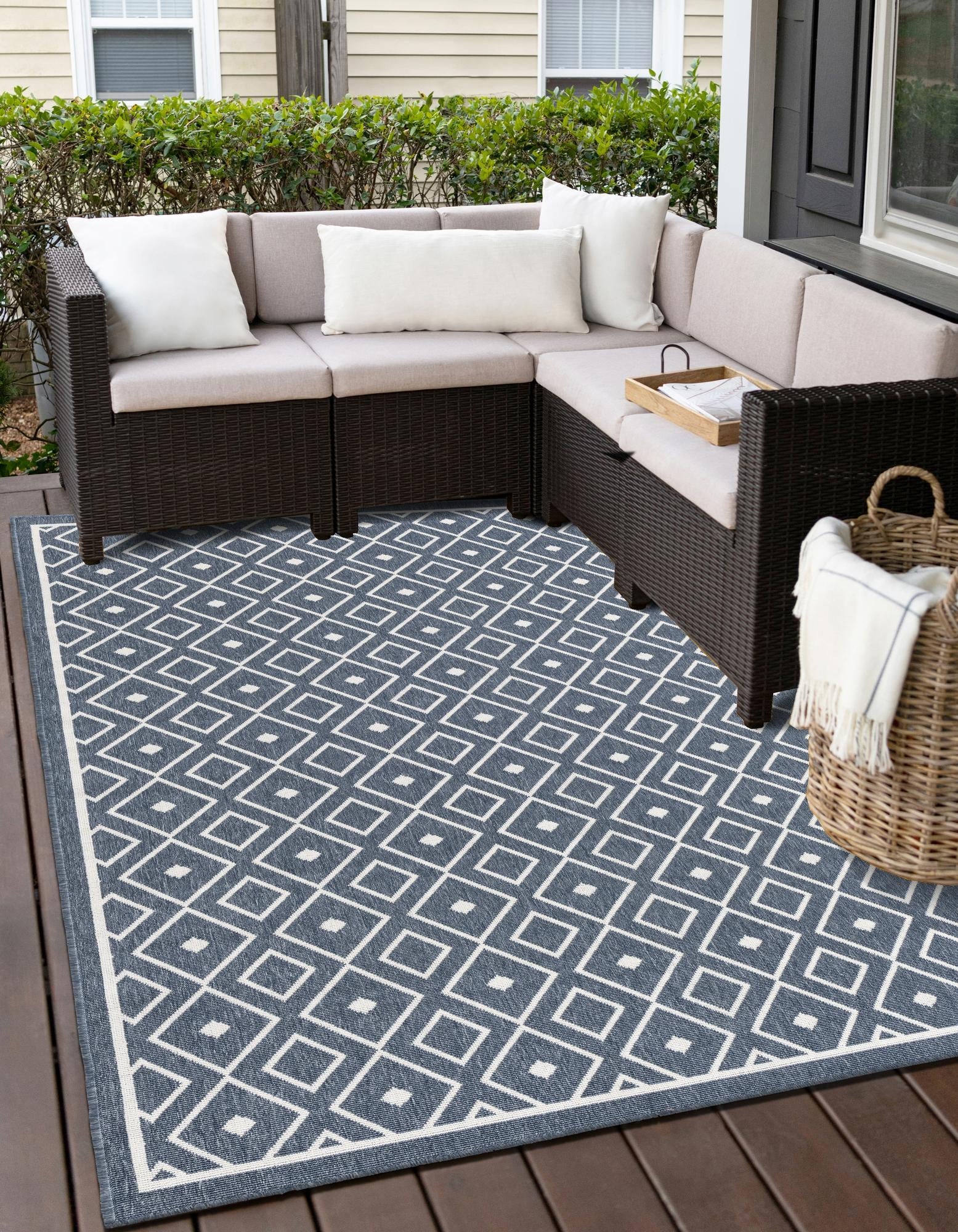 Seaside Lattice Collection Area Rug - Brighton