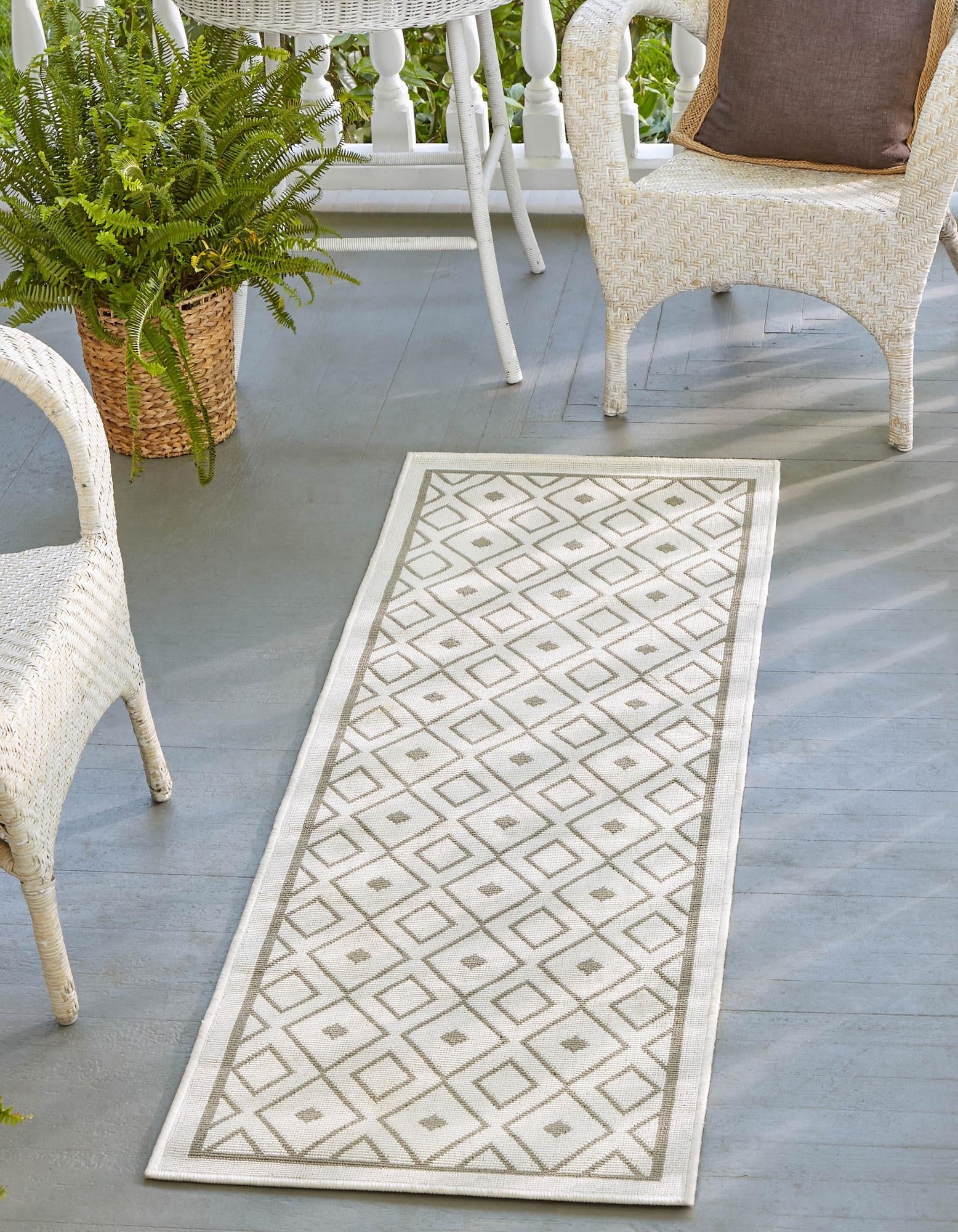 Seaside Lattice Collection Area Rug - Brighton