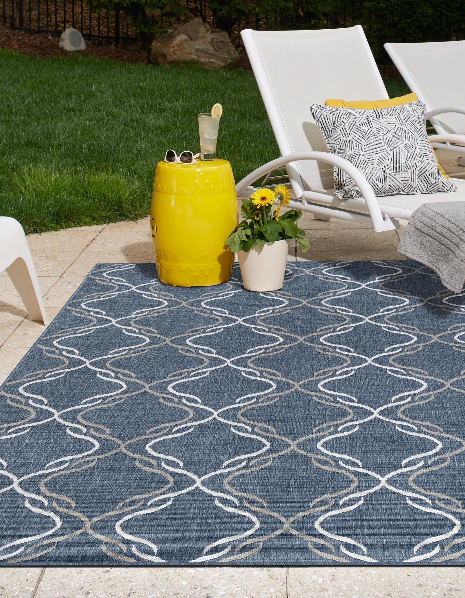 Seaside Lattice Collection Area Rug -  Hastings