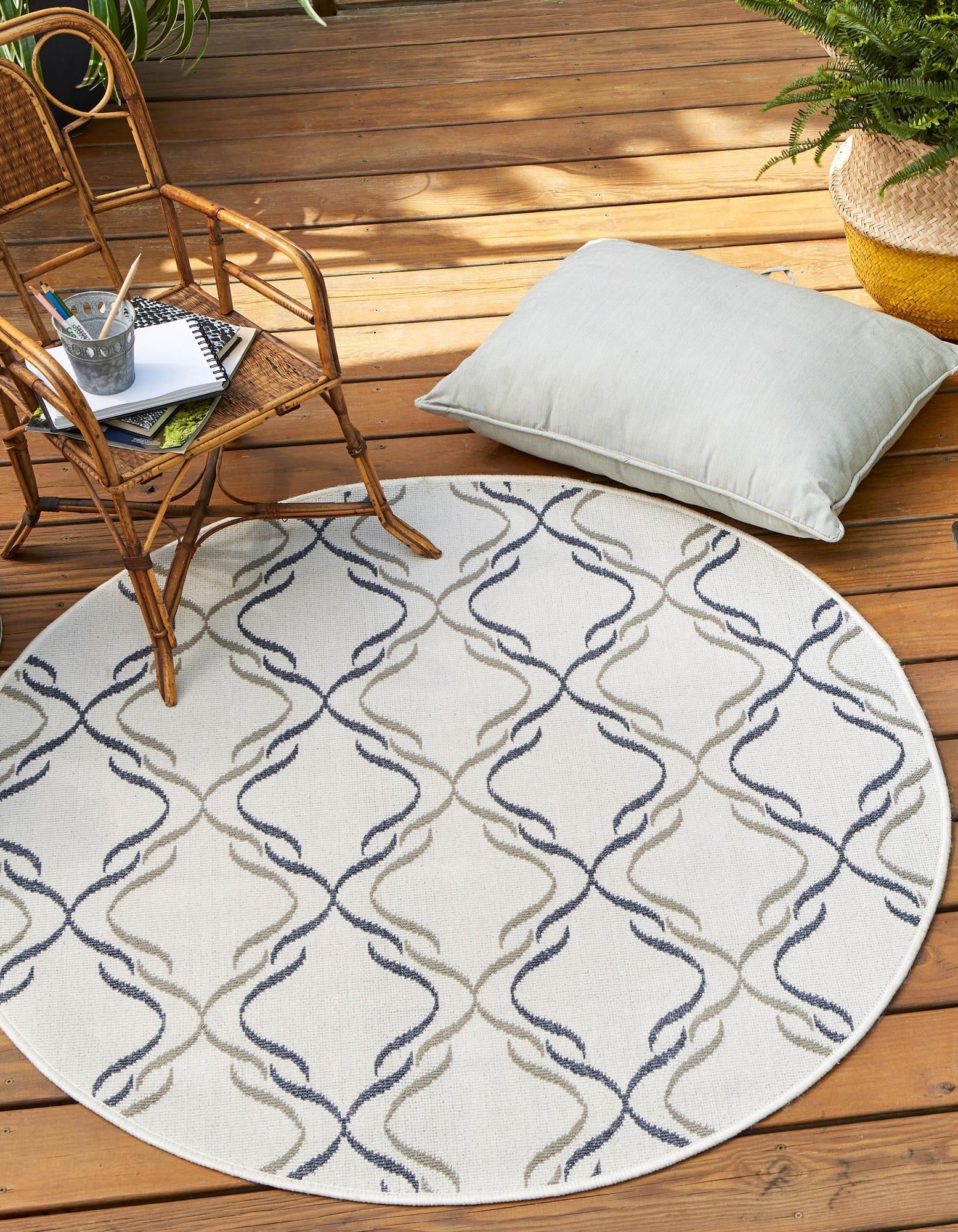 Seaside Lattice Collection Area Rug -  Hastings