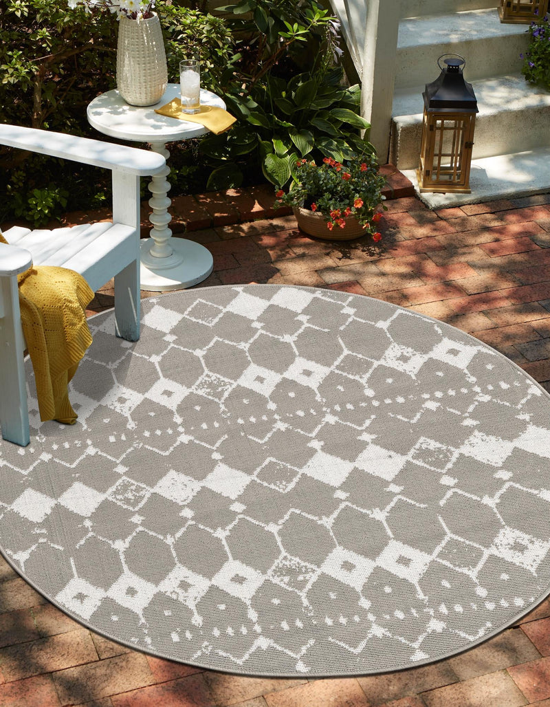 Seaside Lattice Collection Area Rug -  Margate Round Gray  lifestyle 216