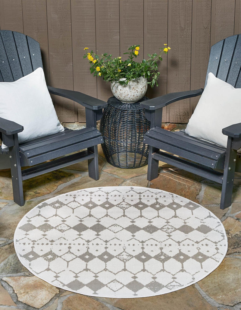 Seaside Lattice Collection Area Rug -  Margate Round Ivory and Gray  lifestyle 225