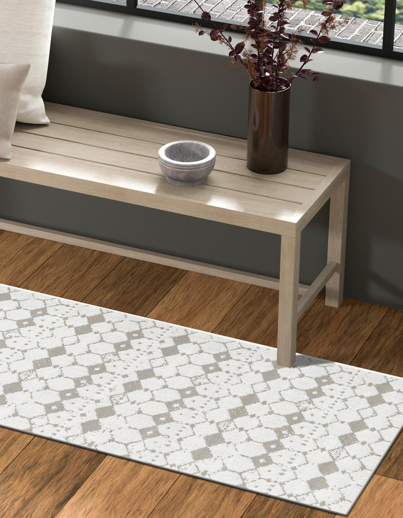 Seaside Lattice Collection Area Rug -  Margate Runner Ivory and Gray  lifestyle 209