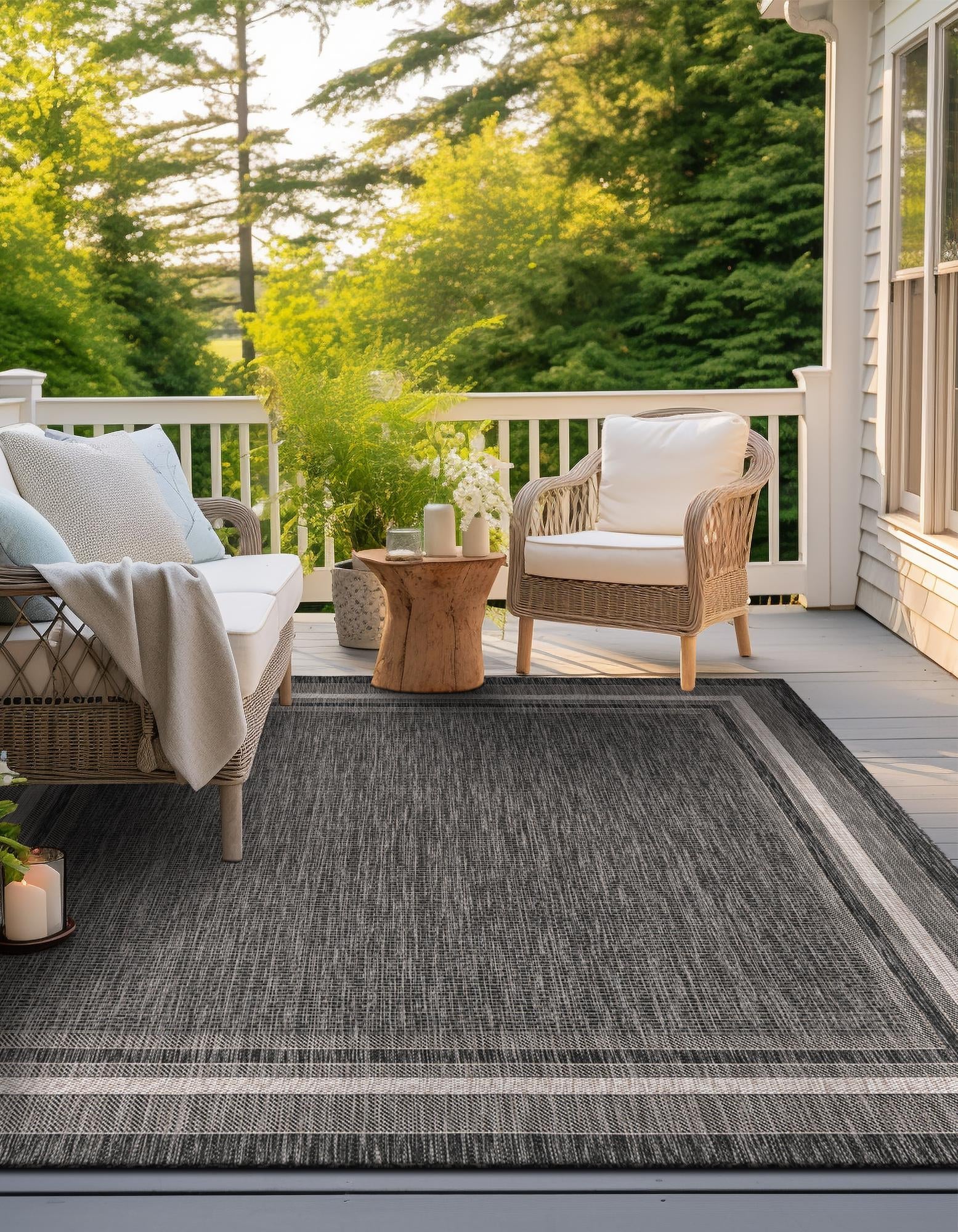 Terrace Fringe Collection Area Rug - Veranda (Black)