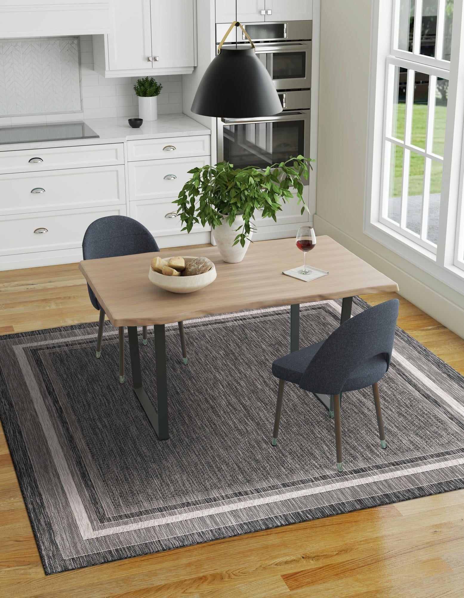 Terrace Fringe Collection Area Rug - Veranda (Black)