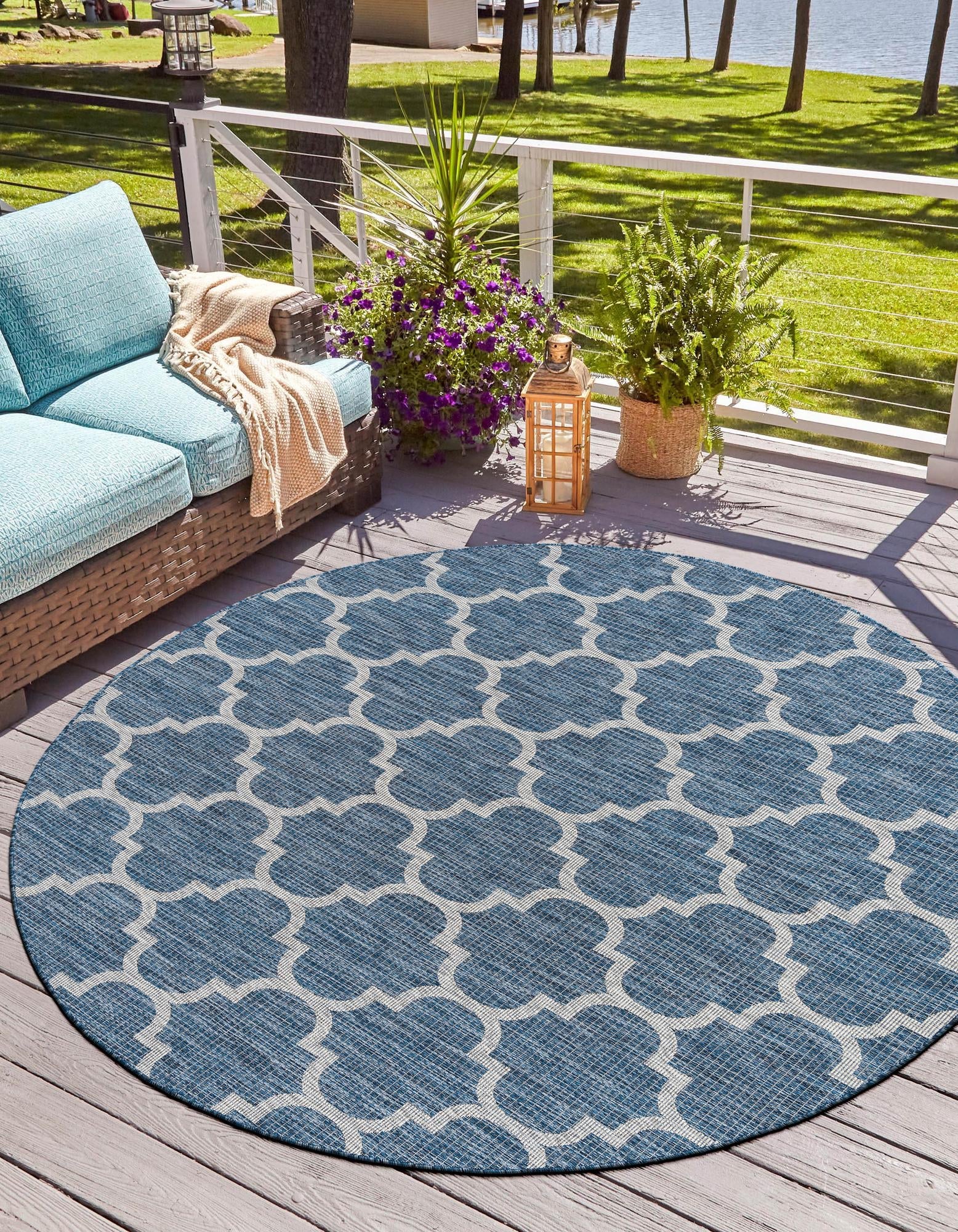 Seaside Lattice Collection Area Rug - Arbor (Navy Blue)