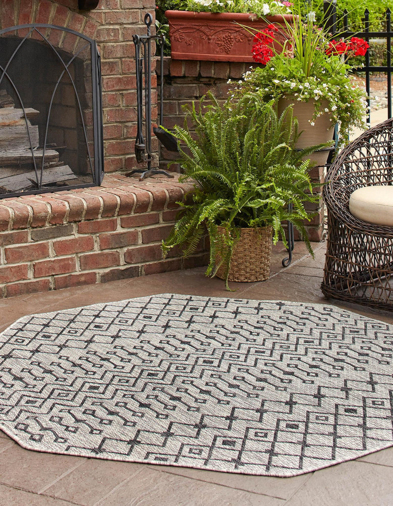 Garden Lattice Oasis Collection Area Rug -  Pergola (Gray) Octagon Gray  lifestyle 2