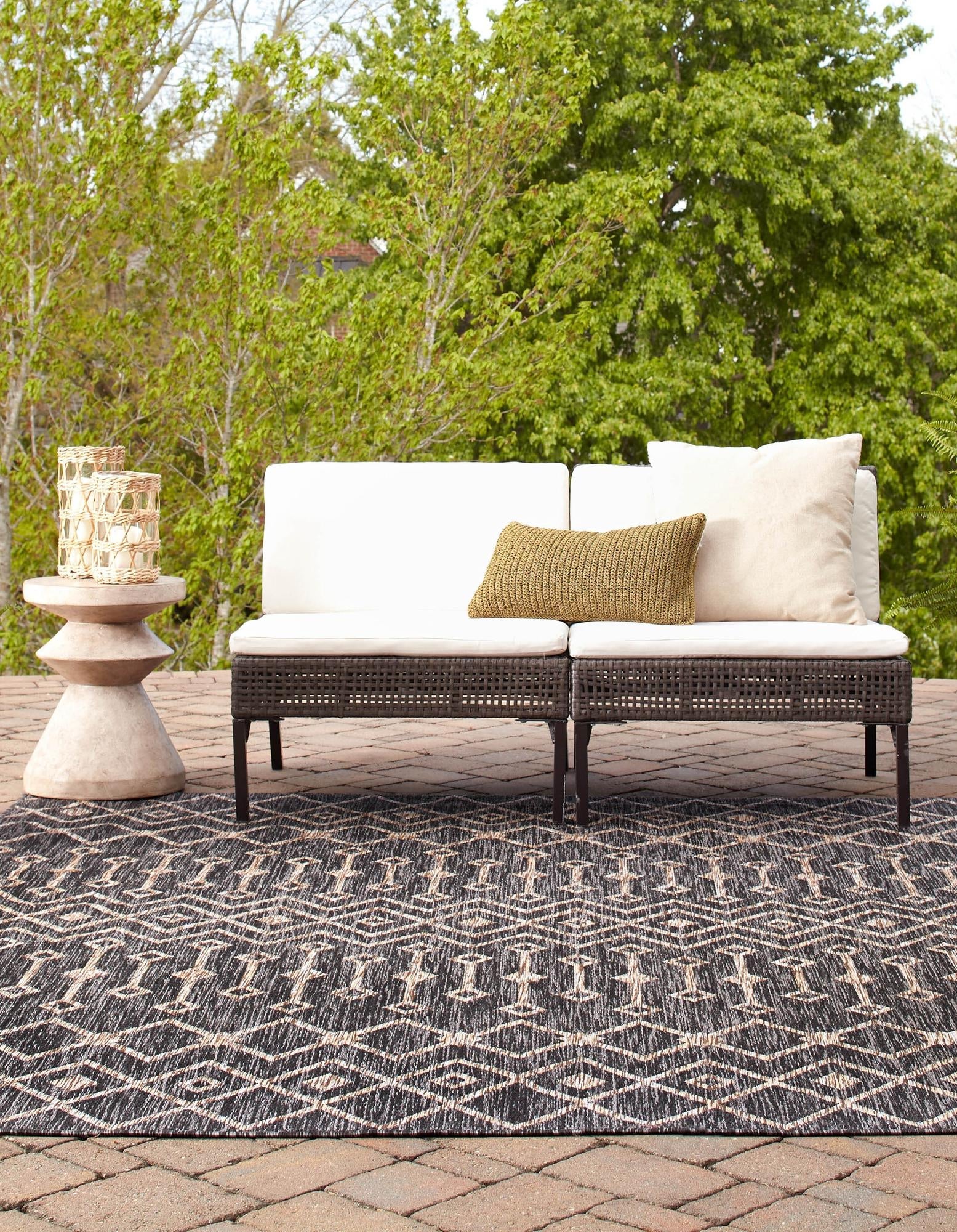 Seaside Lattice Collection Area Rug -  Pergola (Charcoal Gray)