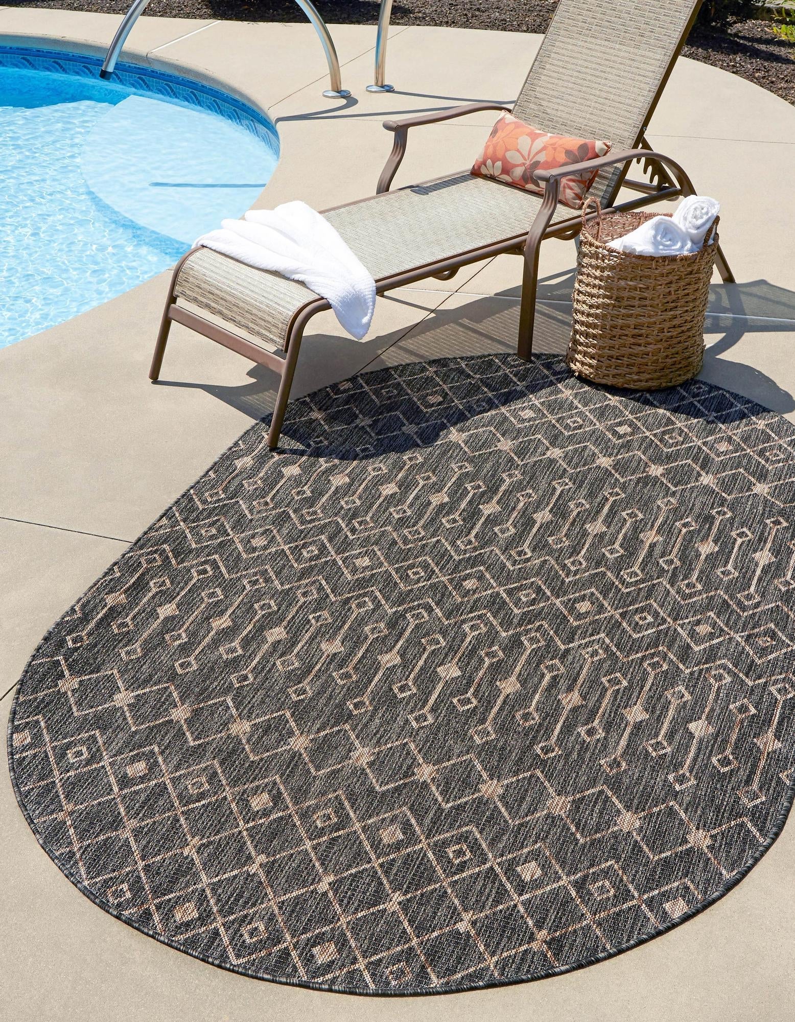 Seaside Lattice Collection Area Rug -  Pergola (Charcoal Gray)