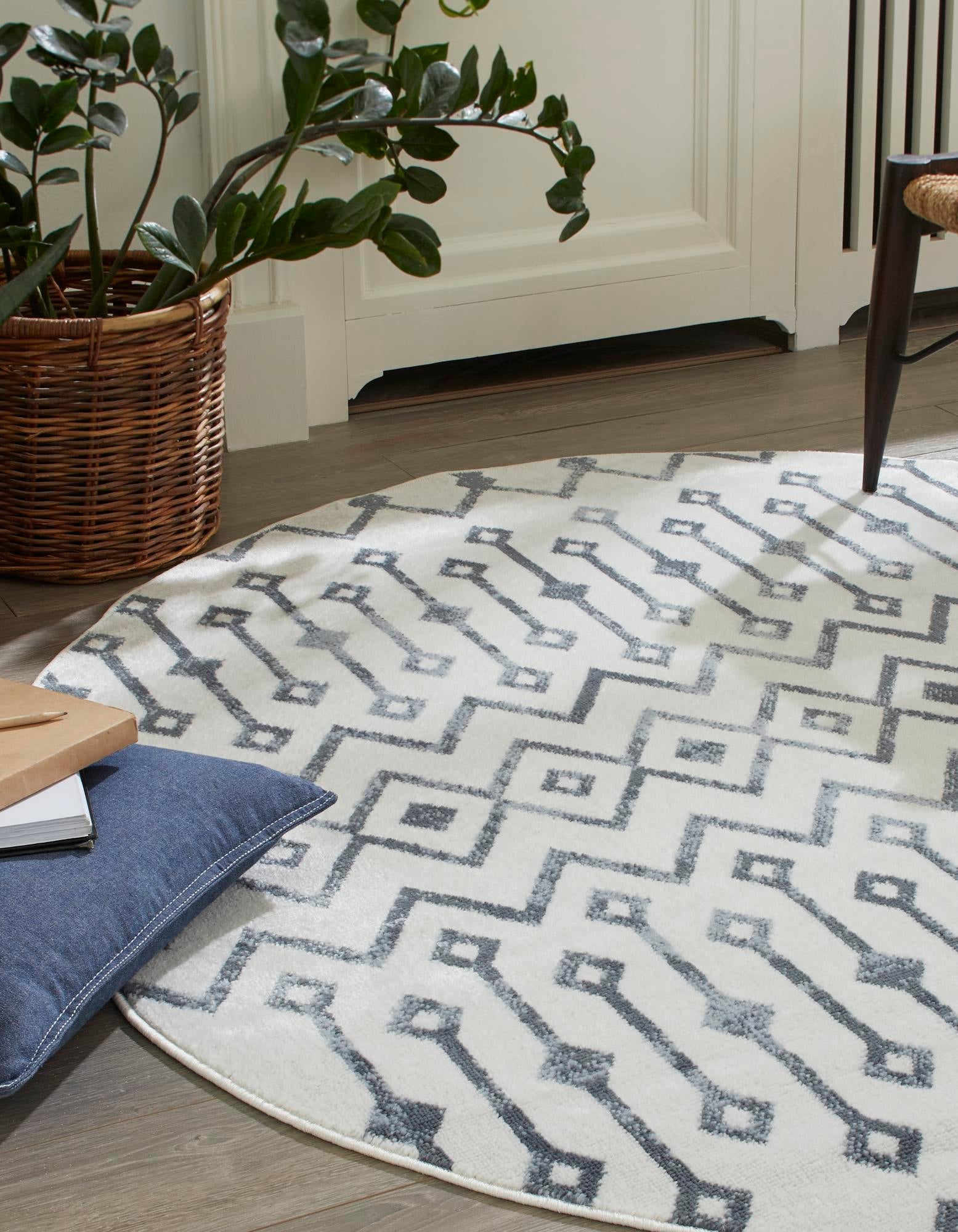 Marrakech Lattice Collection Area Rug - Essaouira (Coastal White)