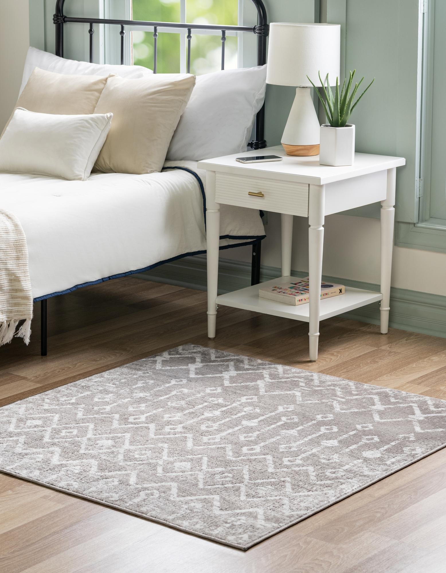 Marrakech Lattice Collection Area Rug - Essaouira (Stone Gray)