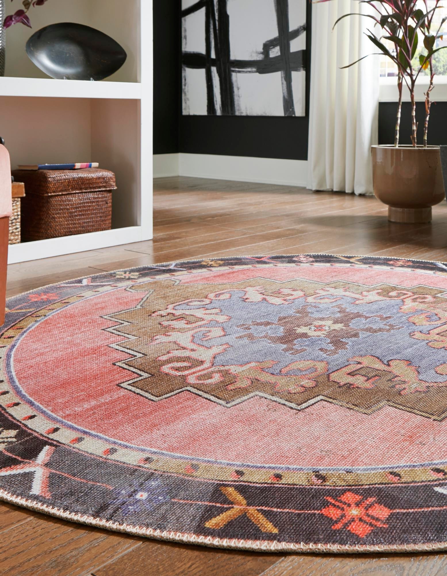 Heritage Elegance Collection Area Rug -  Winterthur (Pink)