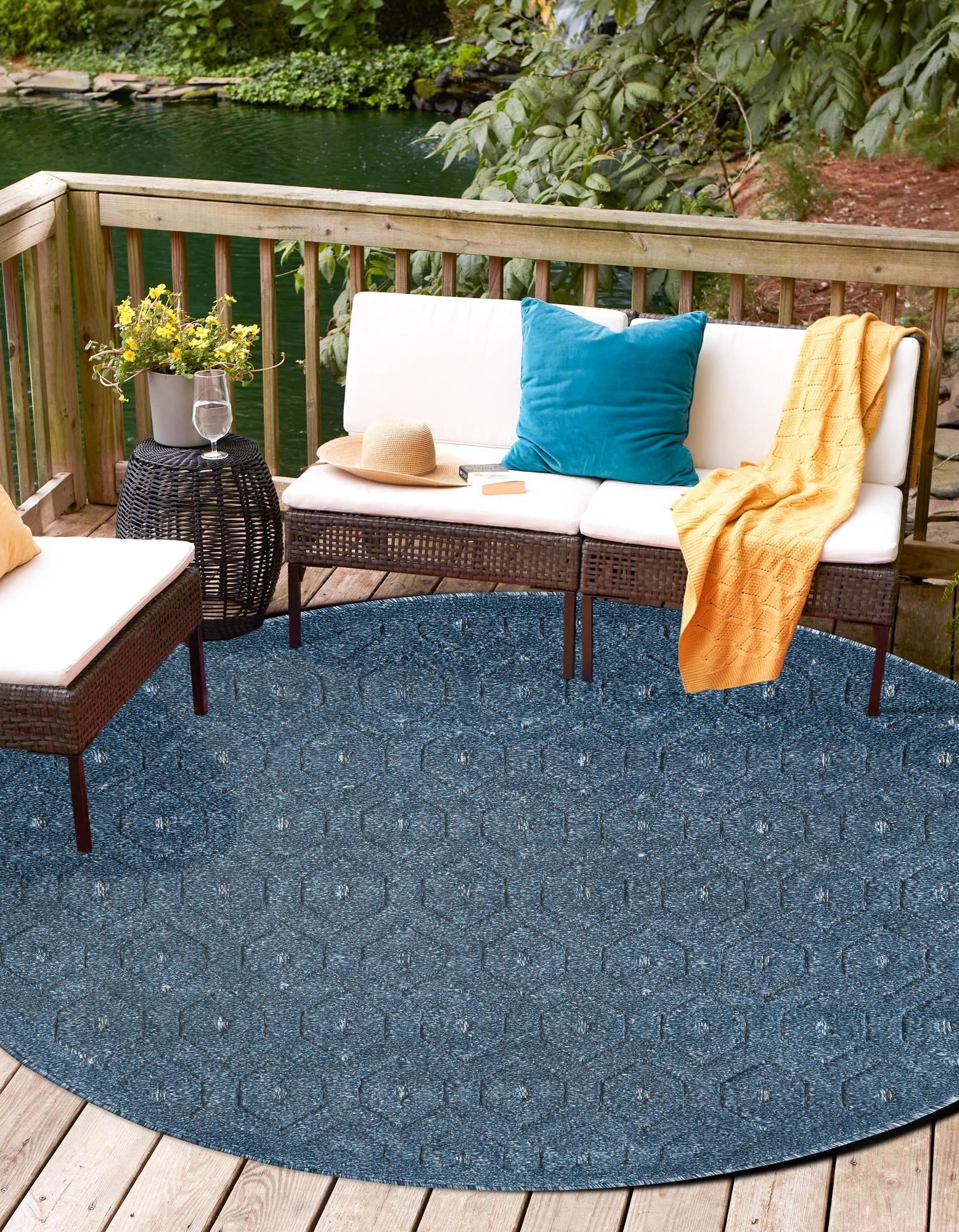 Garden Lattice Charm Collection Area Rug - Arbor (Navy Blue)