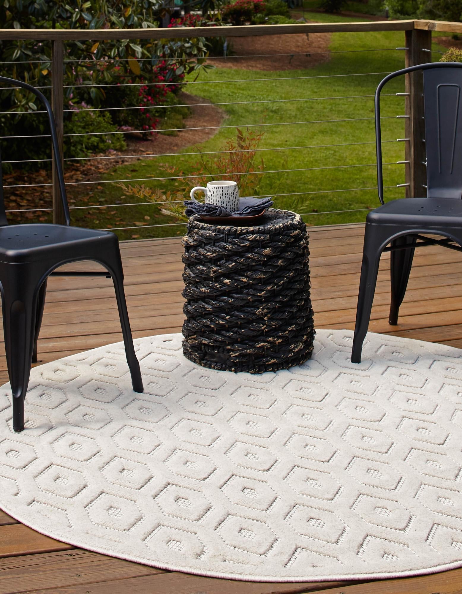 Garden Lattice Charm Collection Area Rug - Arbor (Ivory)