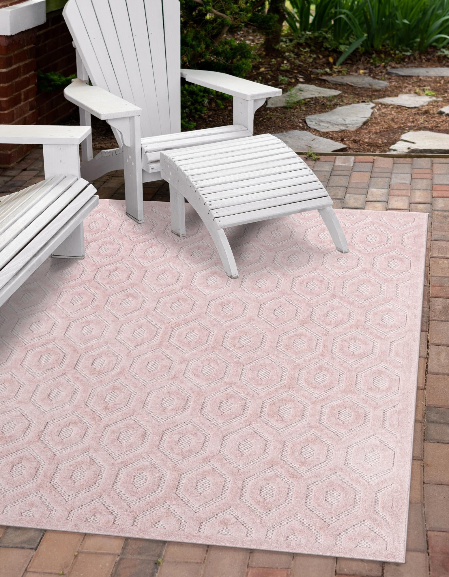 Garden Lattice Charm Collection Area Rug - Arbor (Pink)