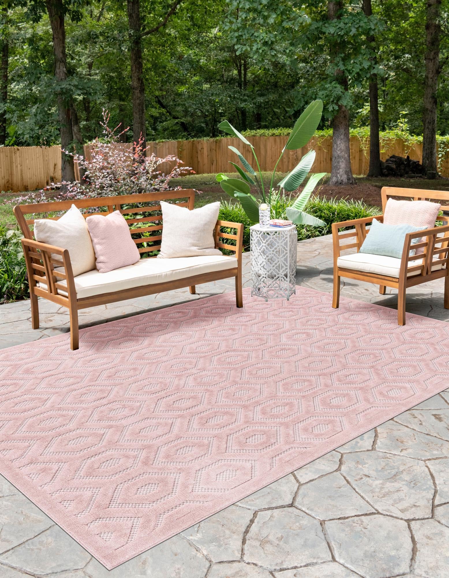 Garden Lattice Charm Collection Area Rug - Arbor (Pink)