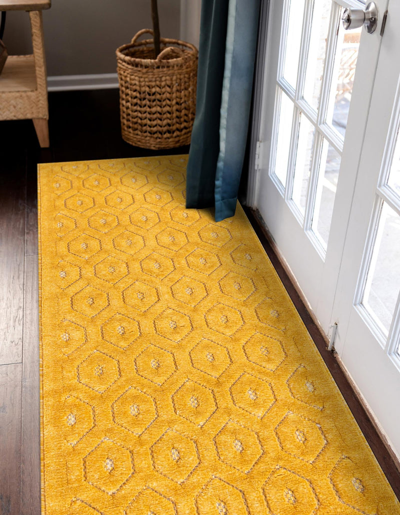 Garden Lattice Charm Collection Area Rug - Arbor (Yellow) Runner Yellow  lifestyle 31