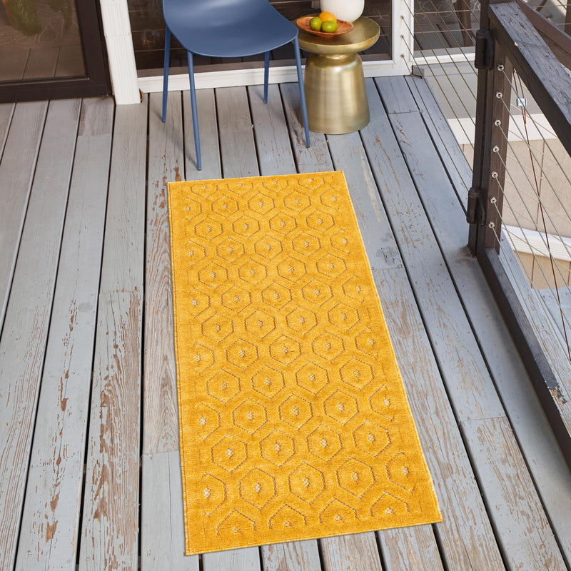 Garden Lattice Charm Collection Area Rug - Arbor (Yellow) Runner Yellow  lifestyle 49