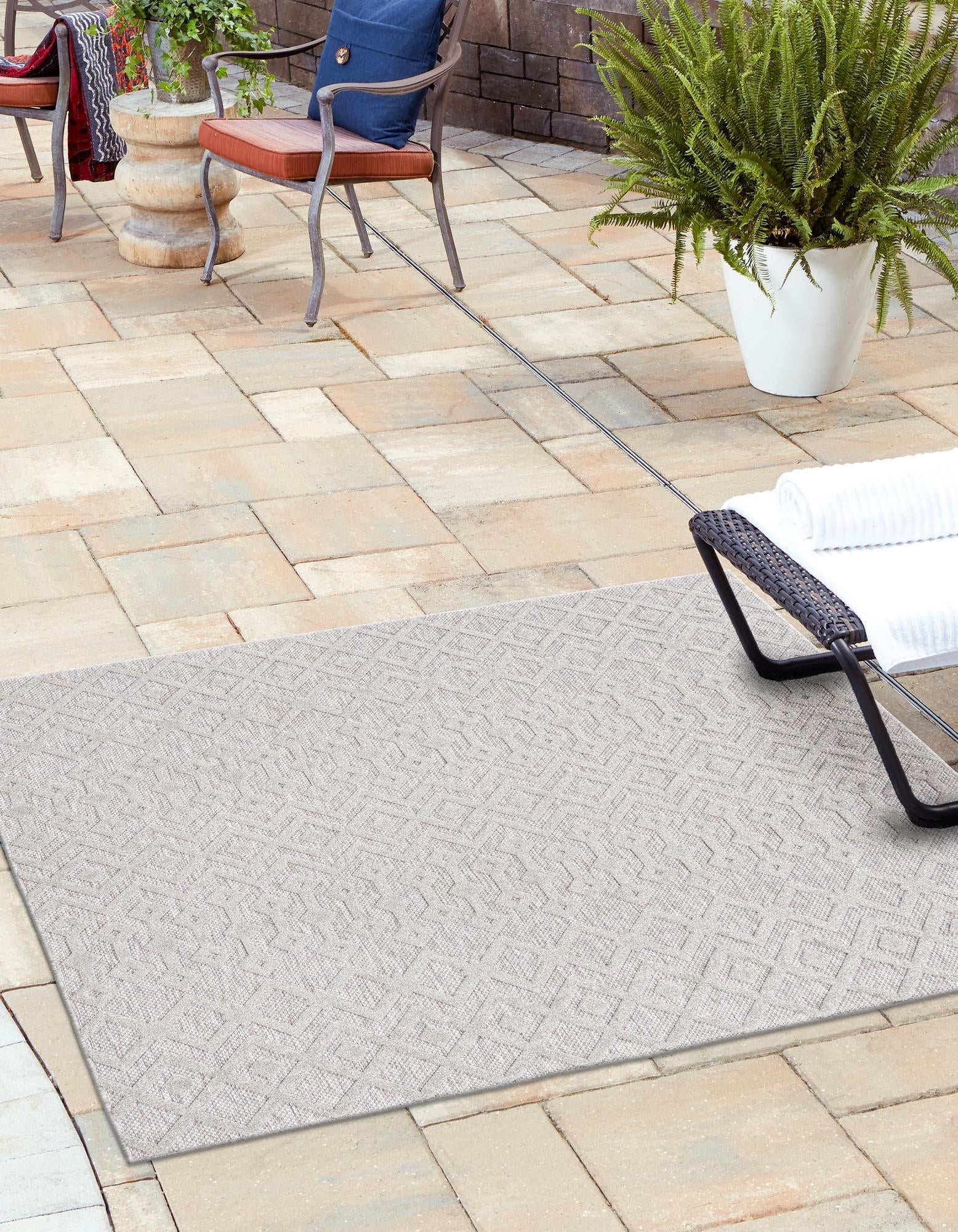 Garden Lattice Charm Collection Area Rug -  Pergola (Grey)