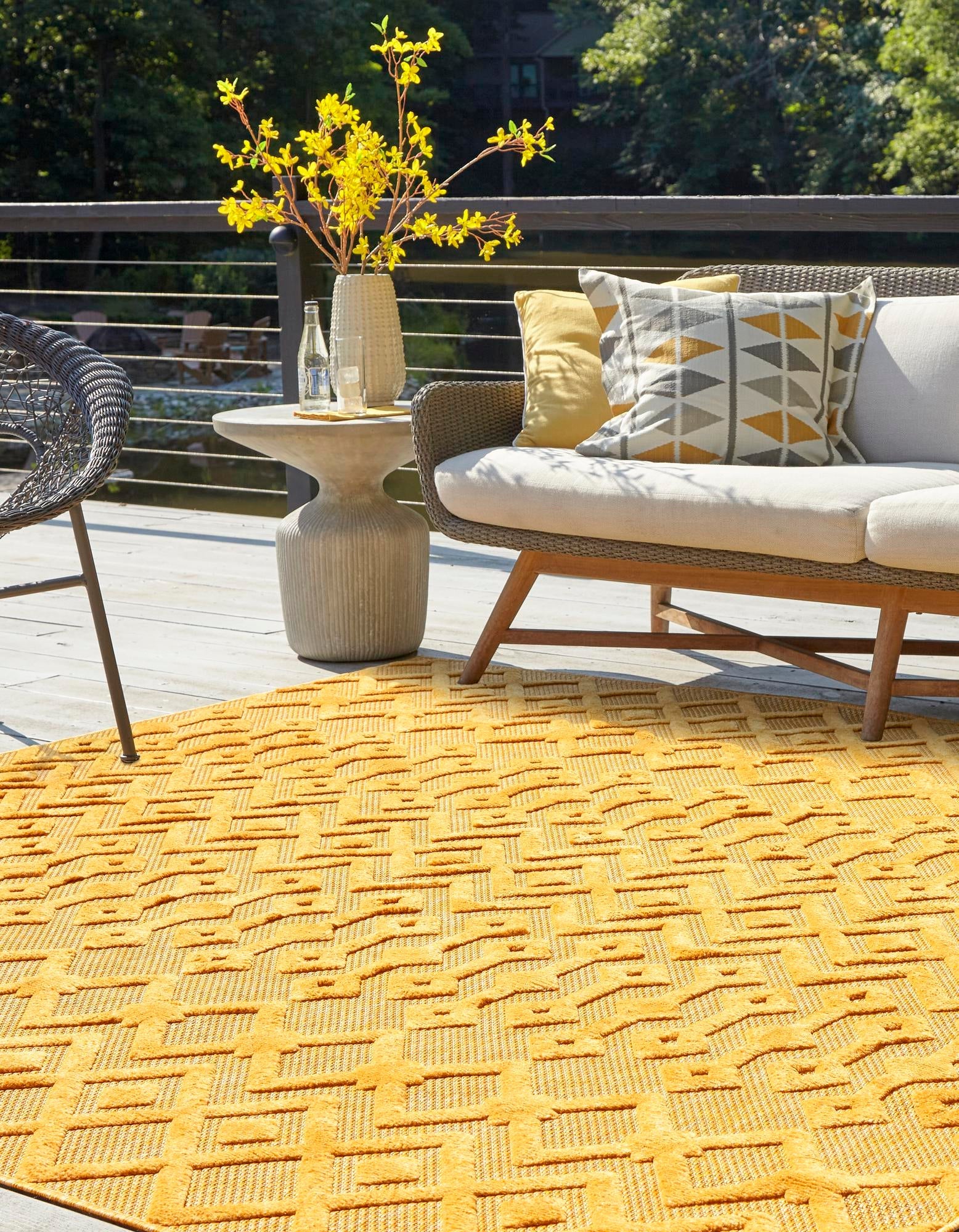 Garden Lattice Charm Collection Area Rug -  Pergola (Yellow)