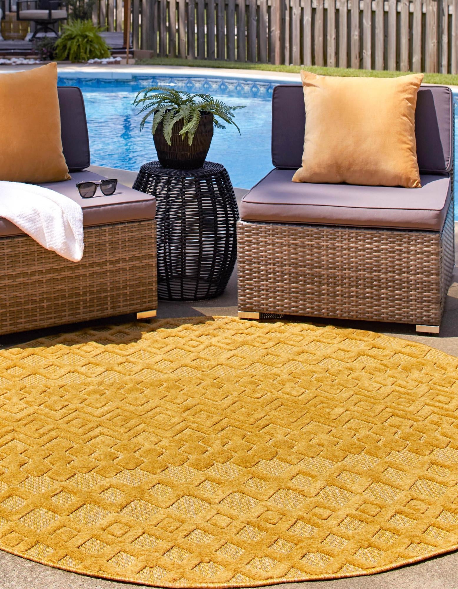 Garden Lattice Charm Collection Area Rug -  Pergola (Yellow)