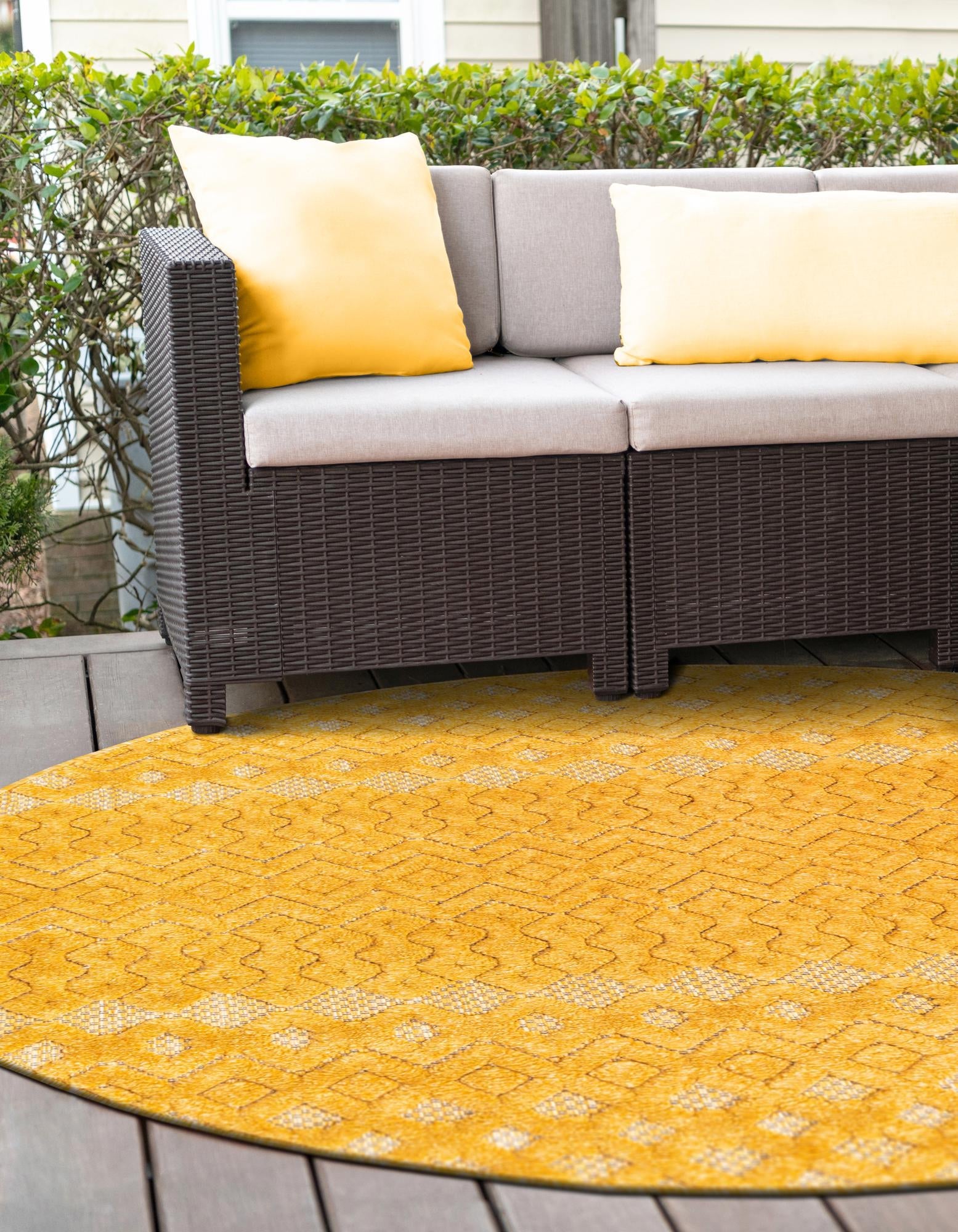 Garden Lattice Charm Collection Area Rug -  Pergola (Yellow)