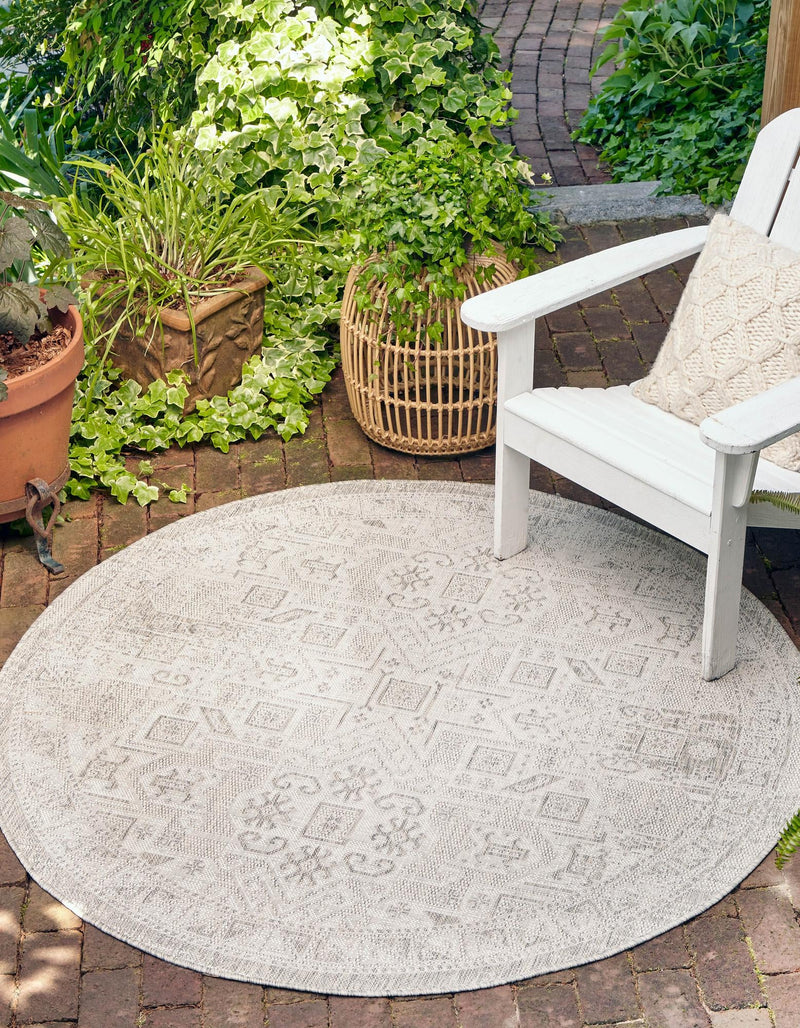 Tribal Terrace Treasures Collection Area Rug - Mayan Marina (Light Gray) Round Light Gray  lifestyle 0