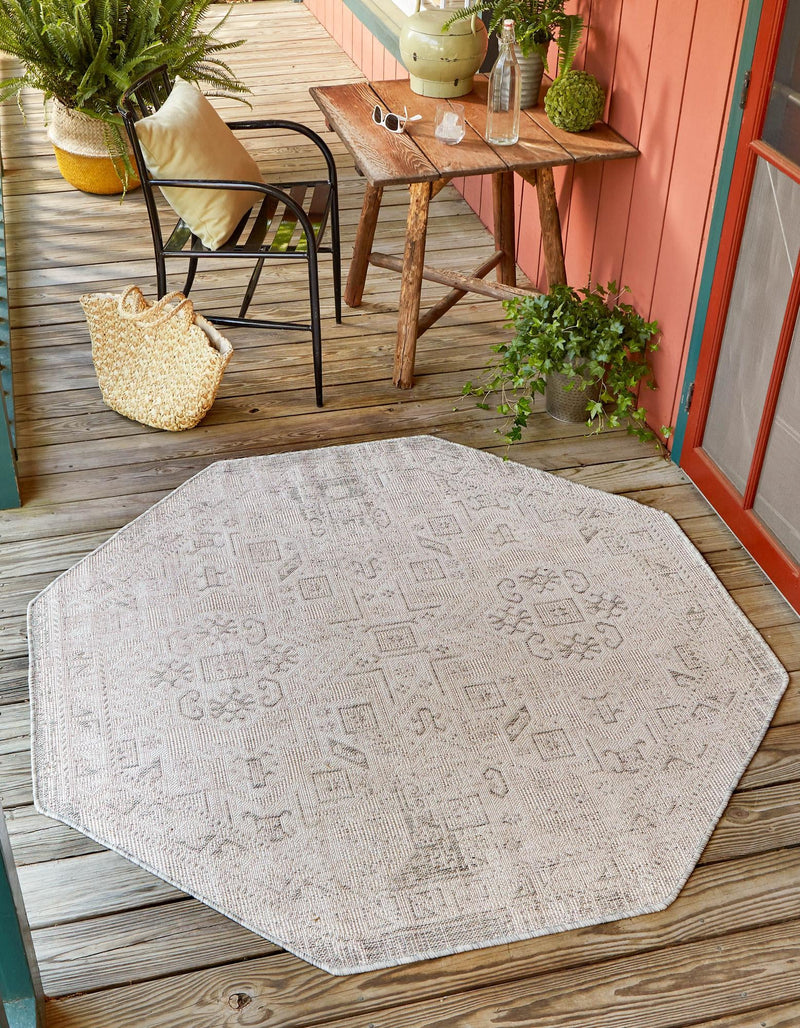 Tribal Terrace Treasures Collection Area Rug - Mayan Marina (Light Gray) Octagon Light Gray  lifestyle 0