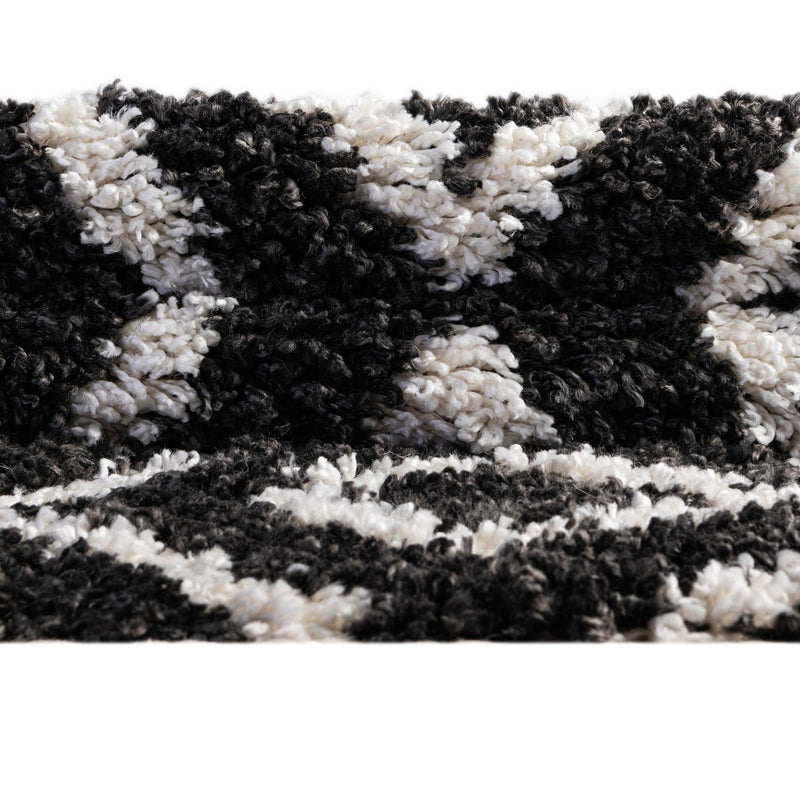 Cozy Cove Shag Collection Area Rug -  Dunes Round Black and White  lifestyle 97