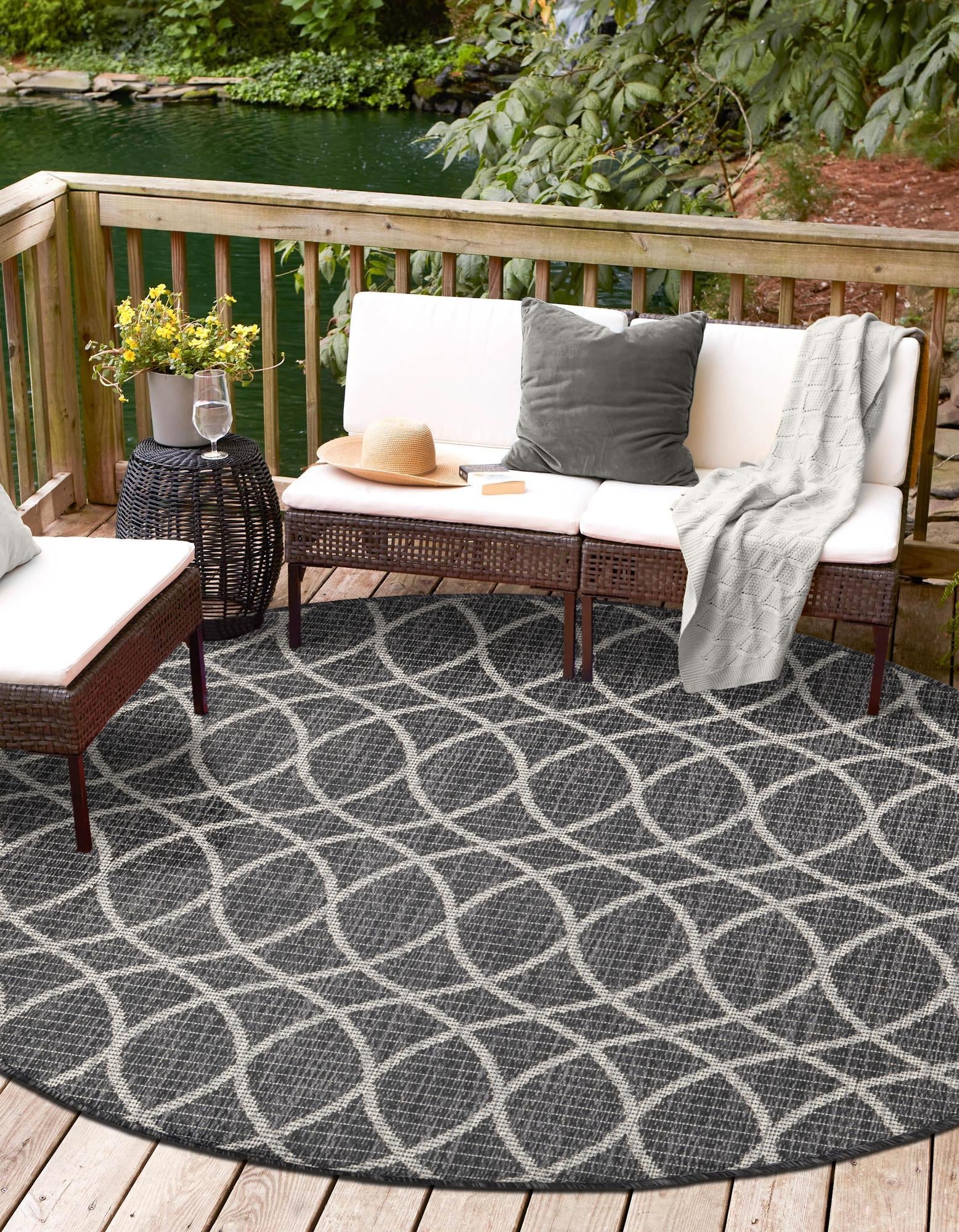 Seaside Lattice Collection Area Rug -  Pavilion (Charcoal)