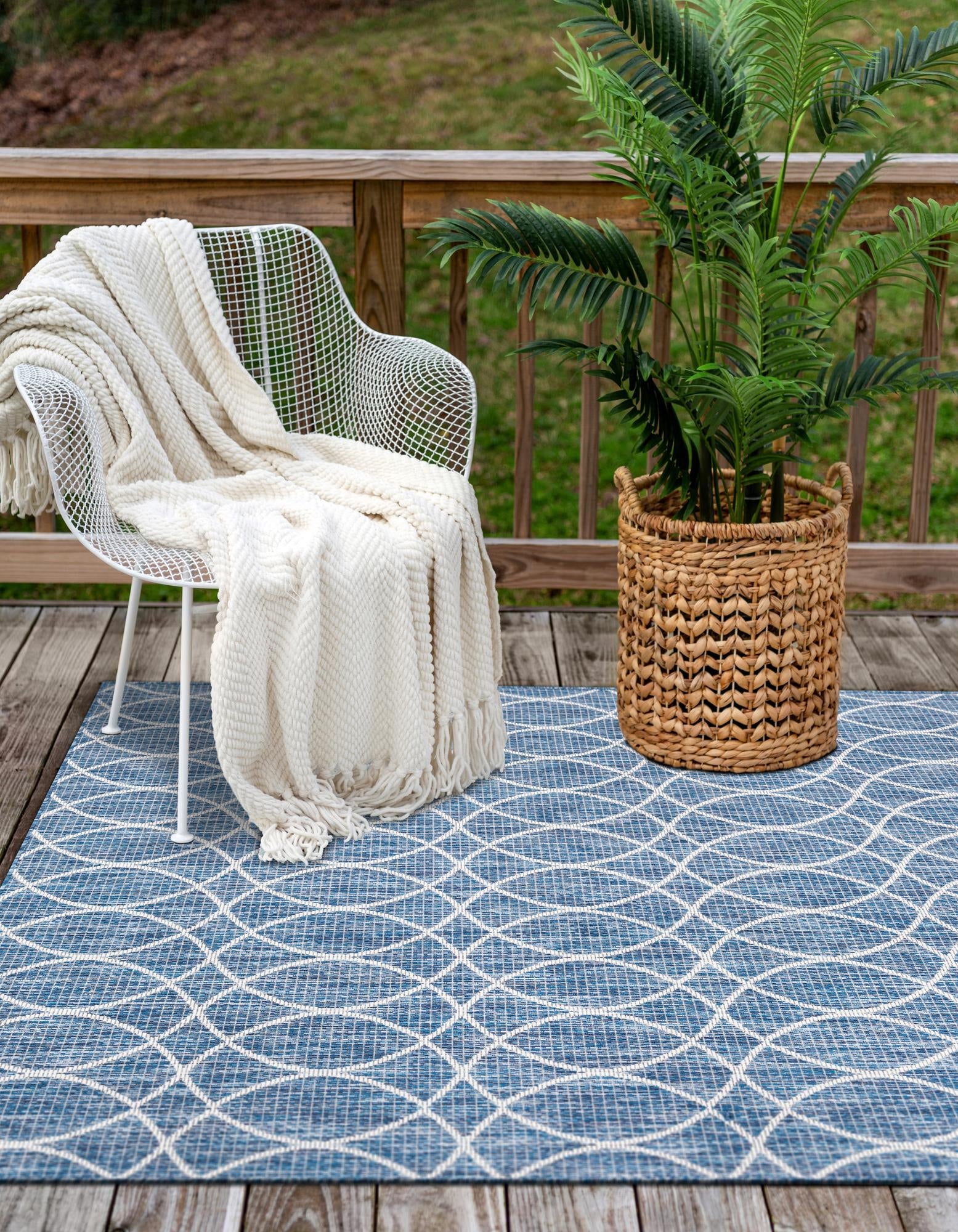 Seaside Lattice Collection Area Rug -  Pavilion (Blue)