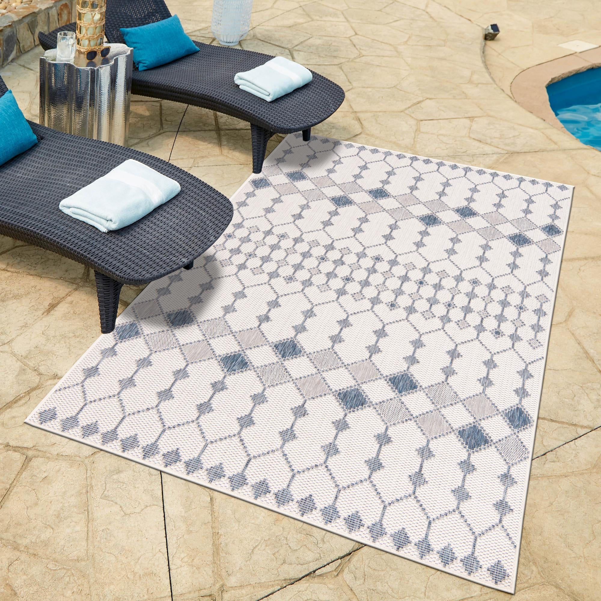 Seaside Lattice Collection Area Rug -  Veranda