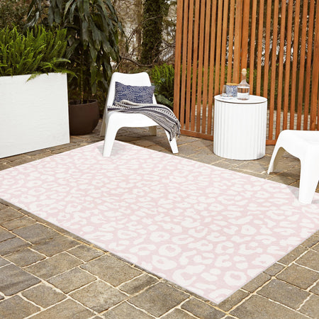 Savannah Escape Collection Area Rug -  Amazon (Pink Ivory)