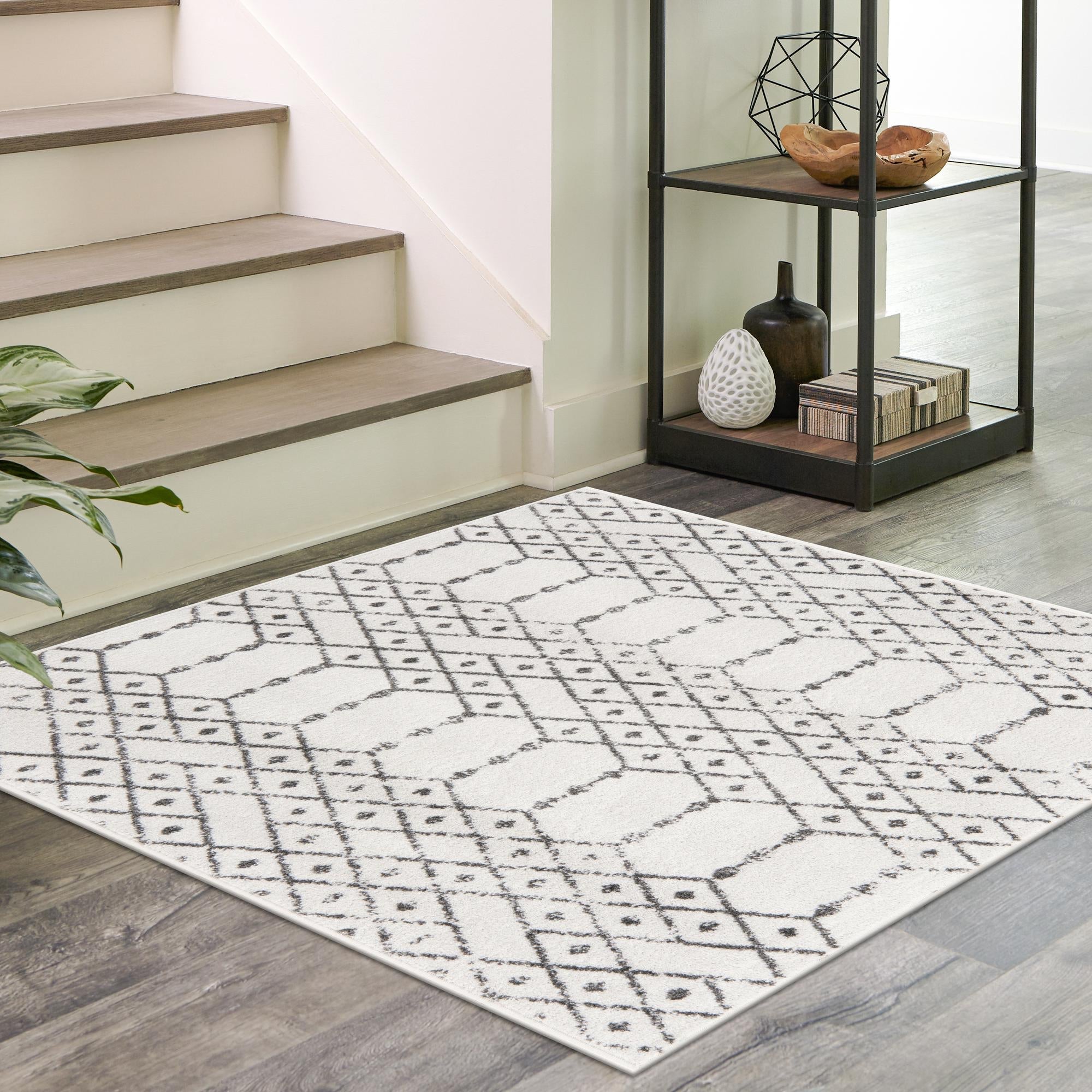 Marrakesh Lattice Collection Area Rug - Casablanca (Ivory Black)