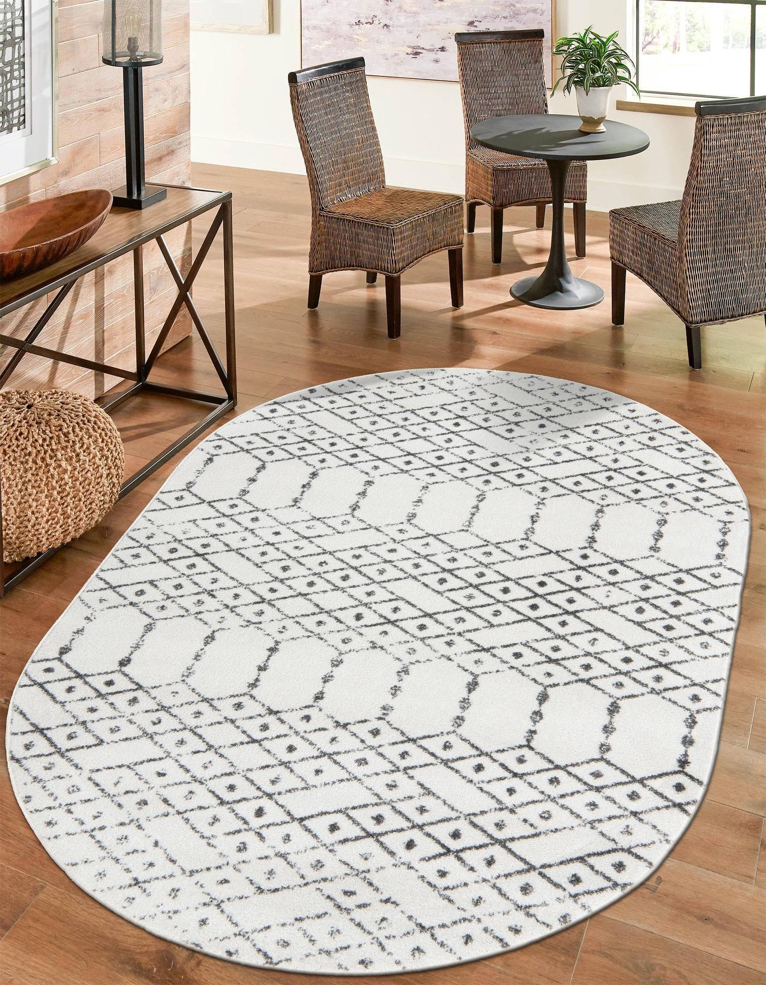 Marrakesh Lattice Collection Area Rug - Casablanca (Ivory Black)