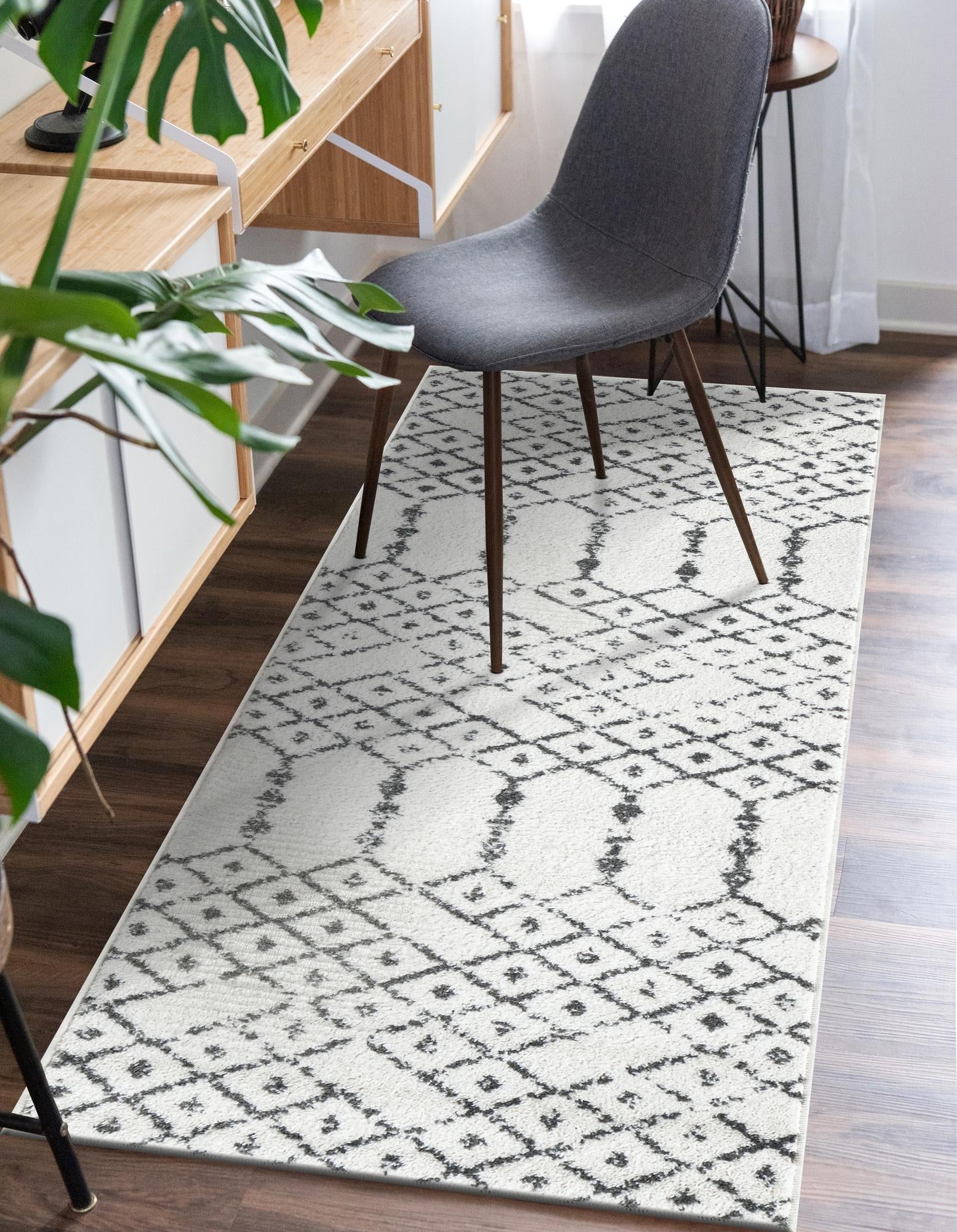 Marrakesh Lattice Collection Area Rug - Casablanca (Ivory Black)