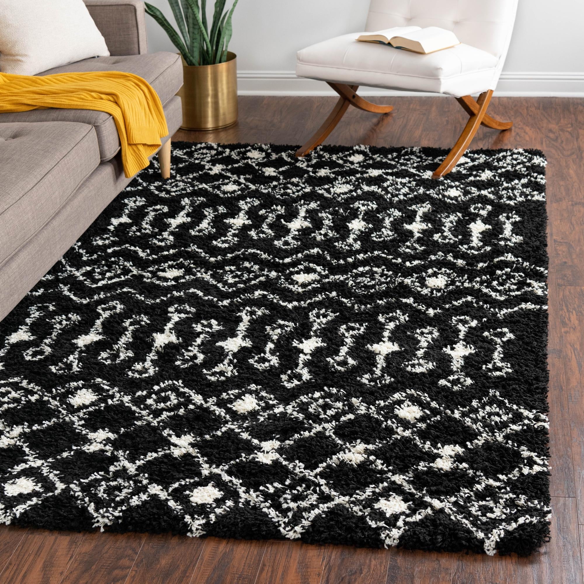 Berber Lattice Shag Collection Area Rug - Atlas (Black and White)