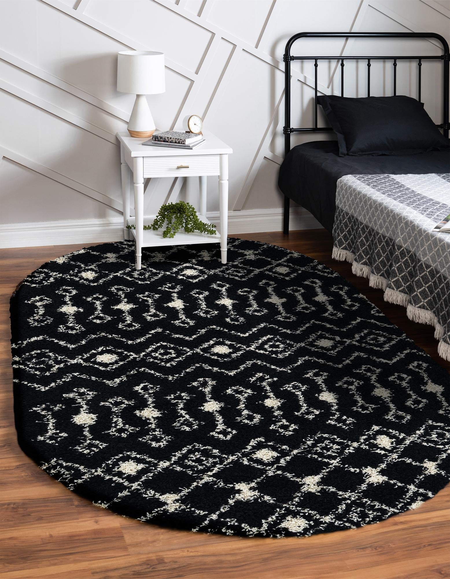 Berber Lattice Shag Collection Area Rug - Atlas (Black and White)