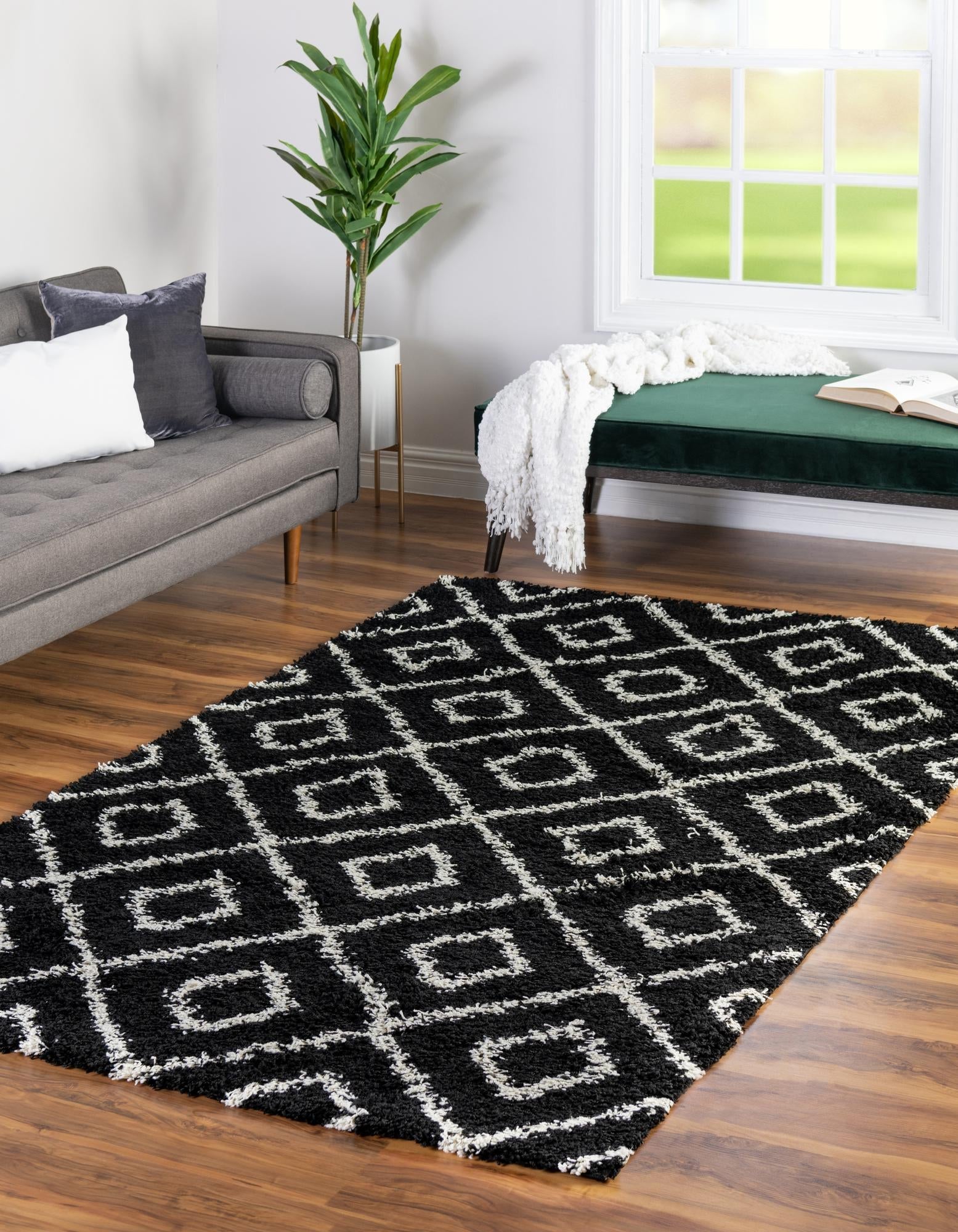 Trellis Haven Collection Area Rug - Soho (Black and White)