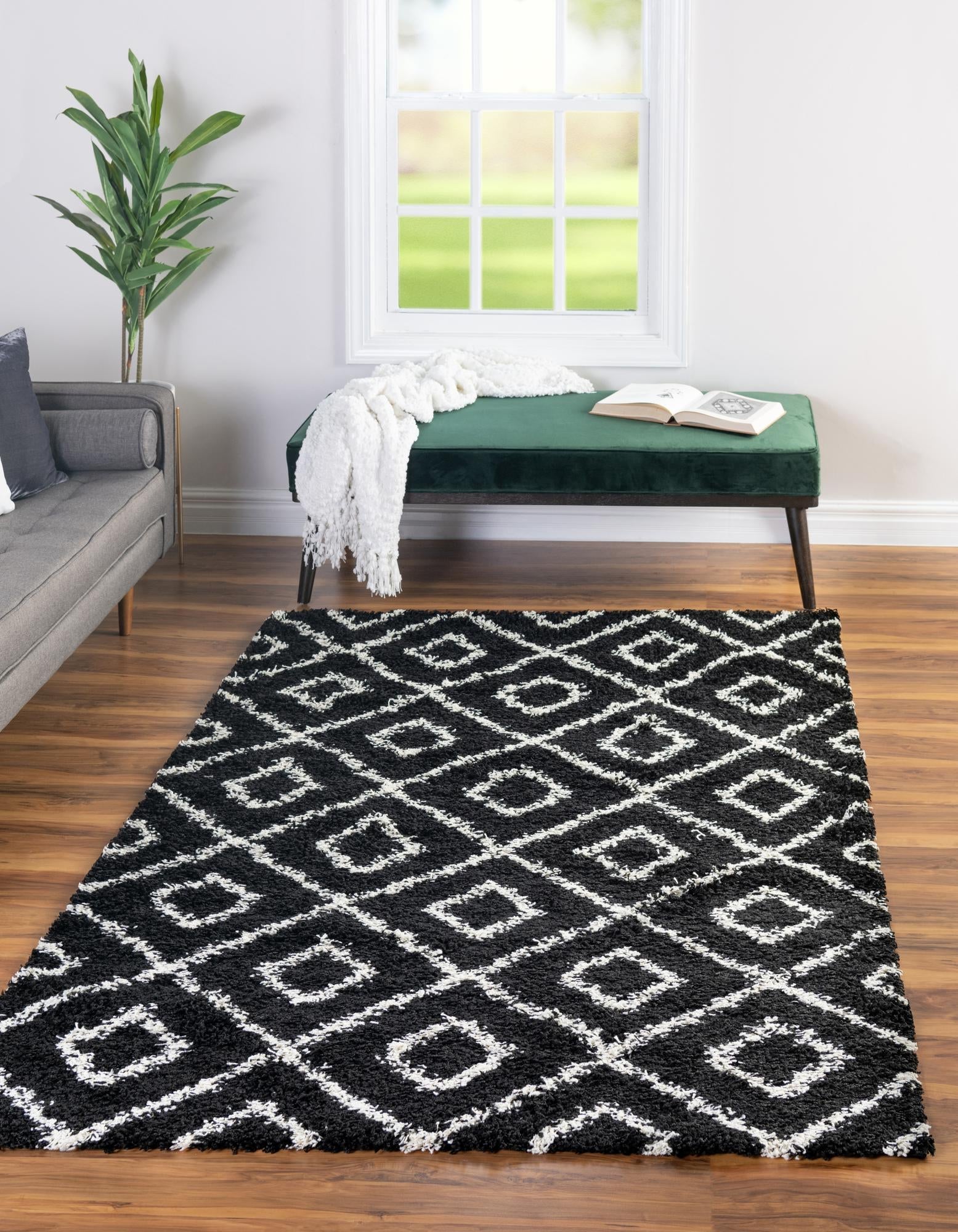 Trellis Haven Collection Area Rug - Soho (Black and White)