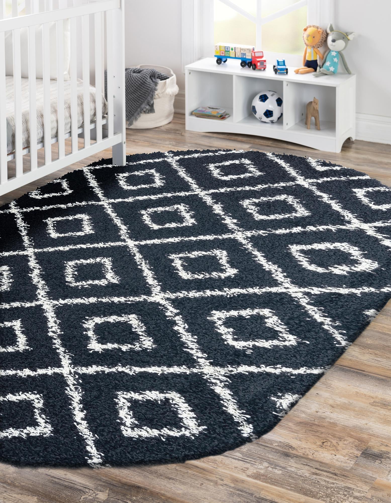 Trellis Haven Collection Area Rug - Soho (Black and White)