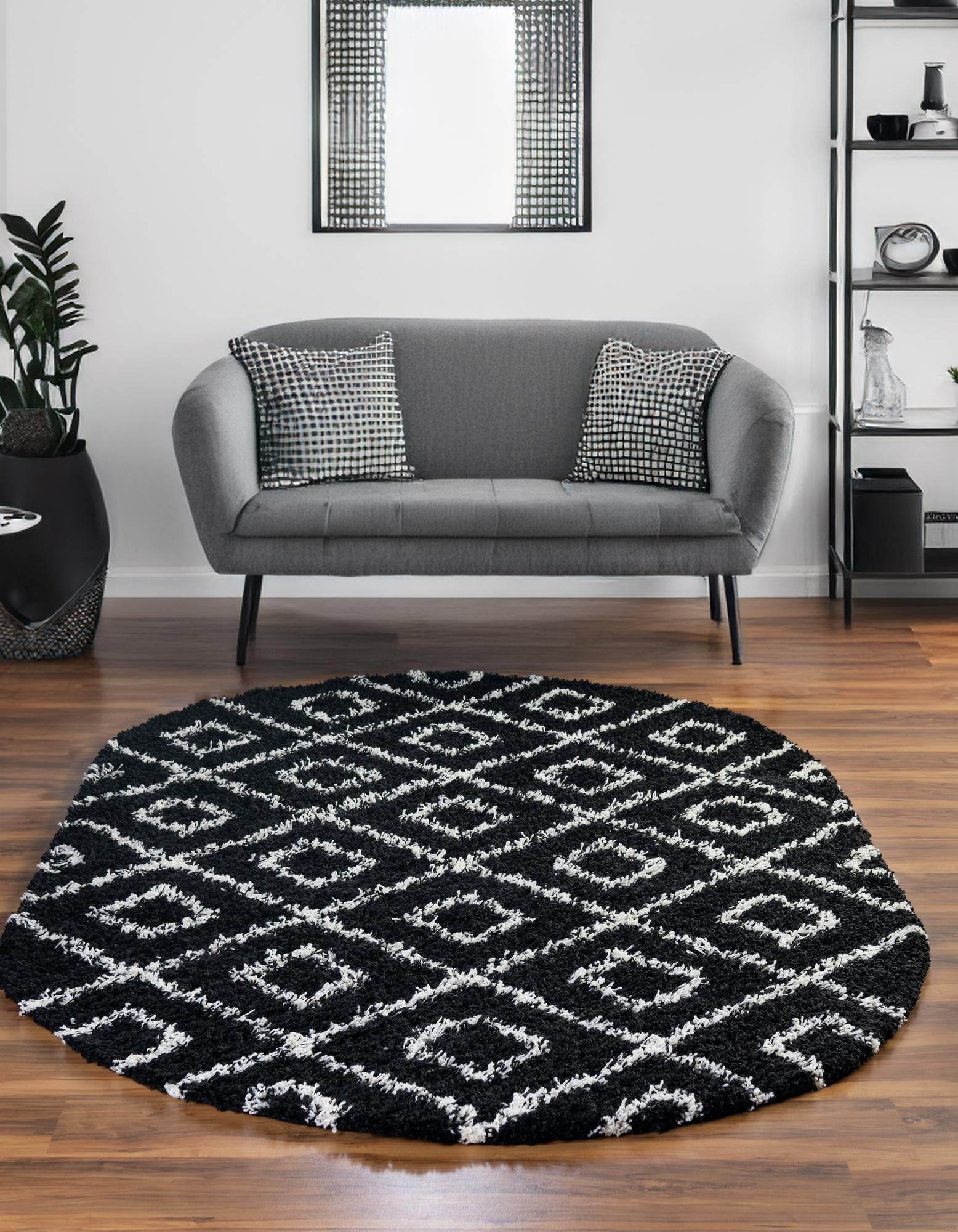 Trellis Haven Collection Area Rug - Soho (Black and White)