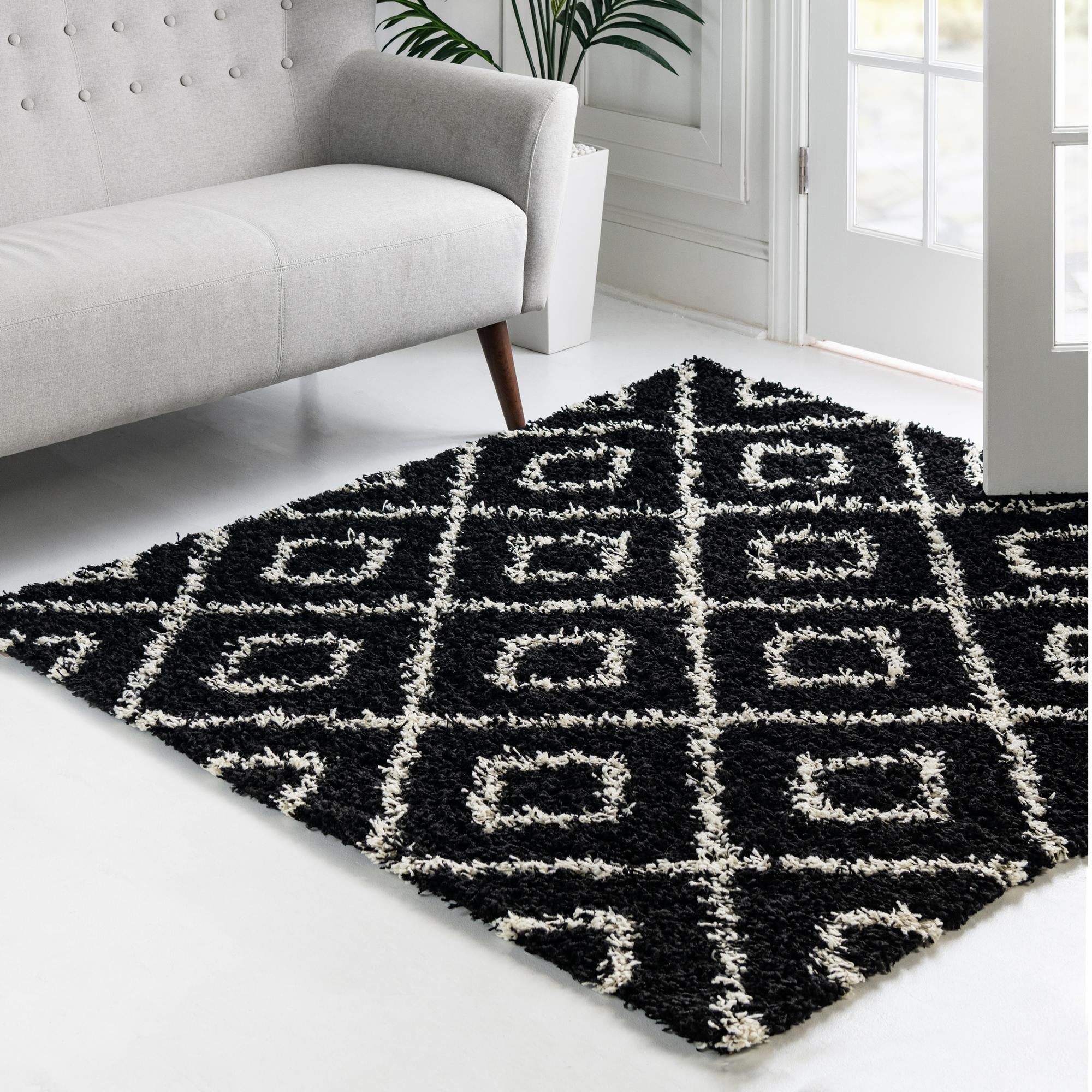 Trellis Haven Collection Area Rug - Soho (Black and White)