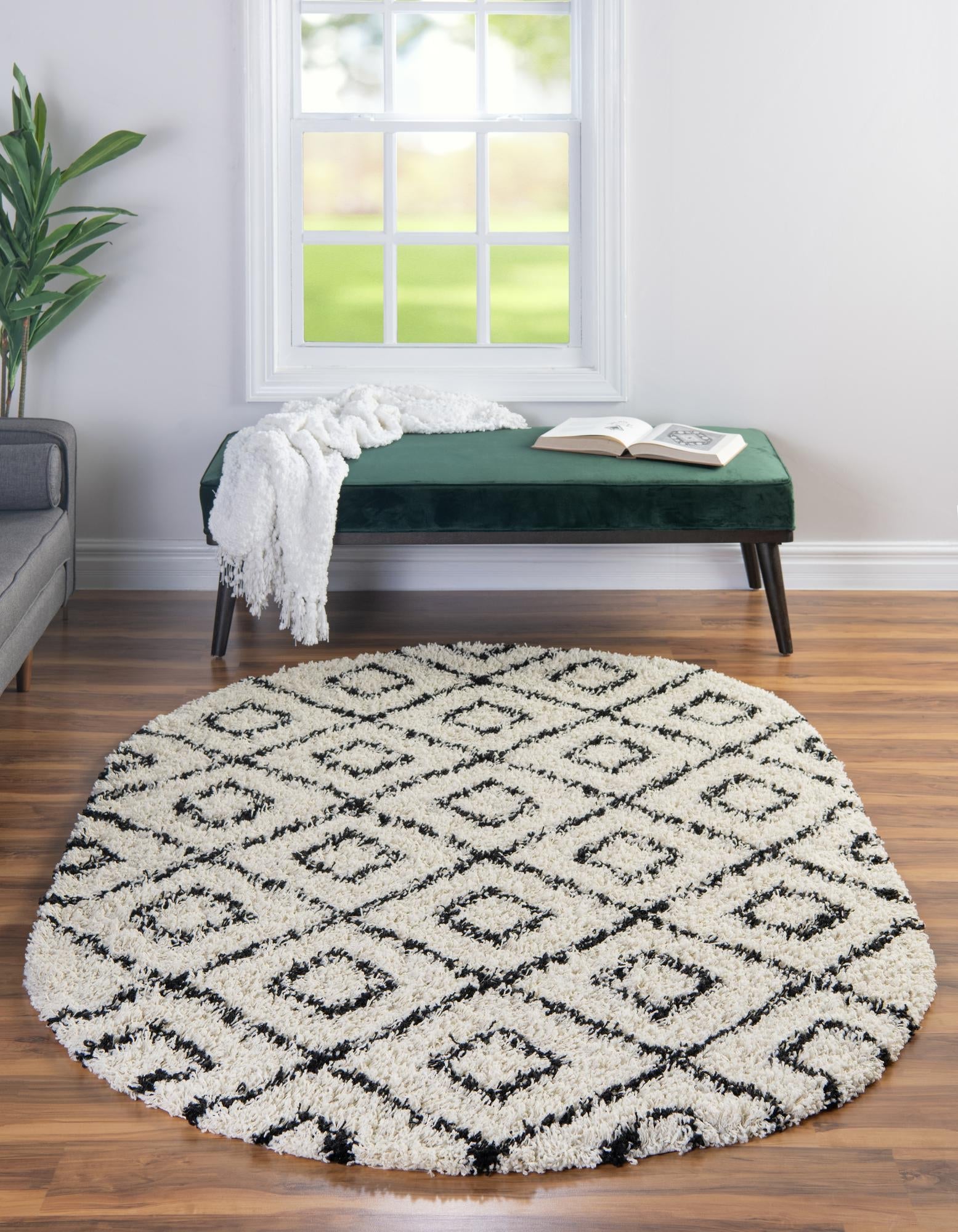 Trellis Haven Collection Area Rug - Soho (White and Black)