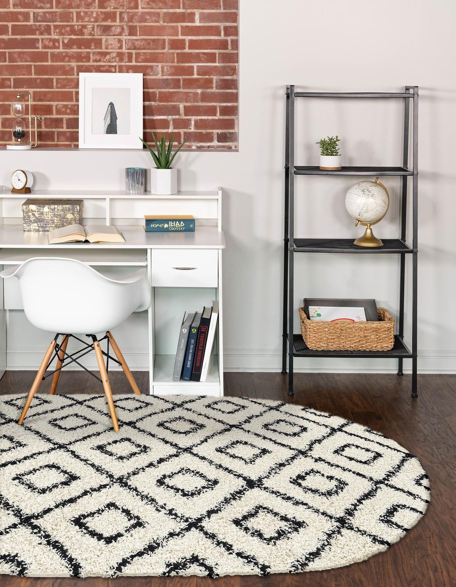 Trellis Haven Collection Area Rug - Soho (White and Black)