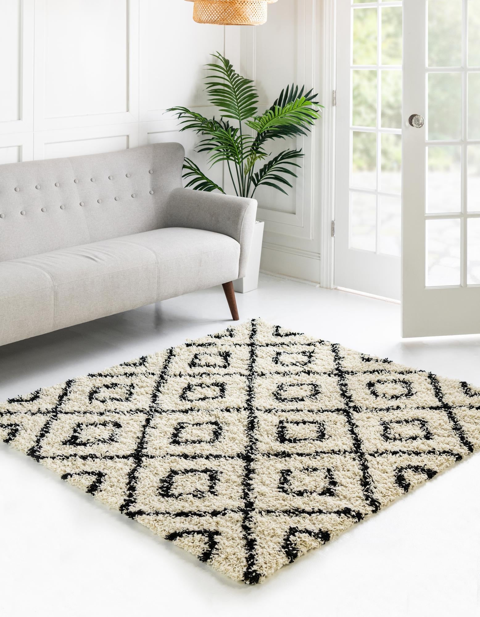 Trellis Haven Collection Area Rug - Soho (White and Black)