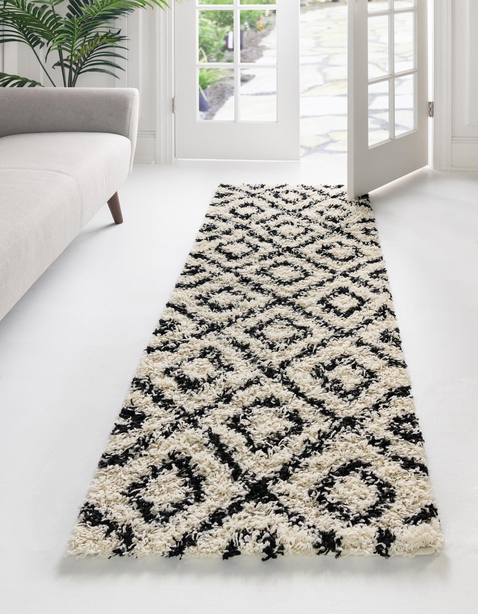 Trellis Haven Collection Area Rug - Soho (White and Black)