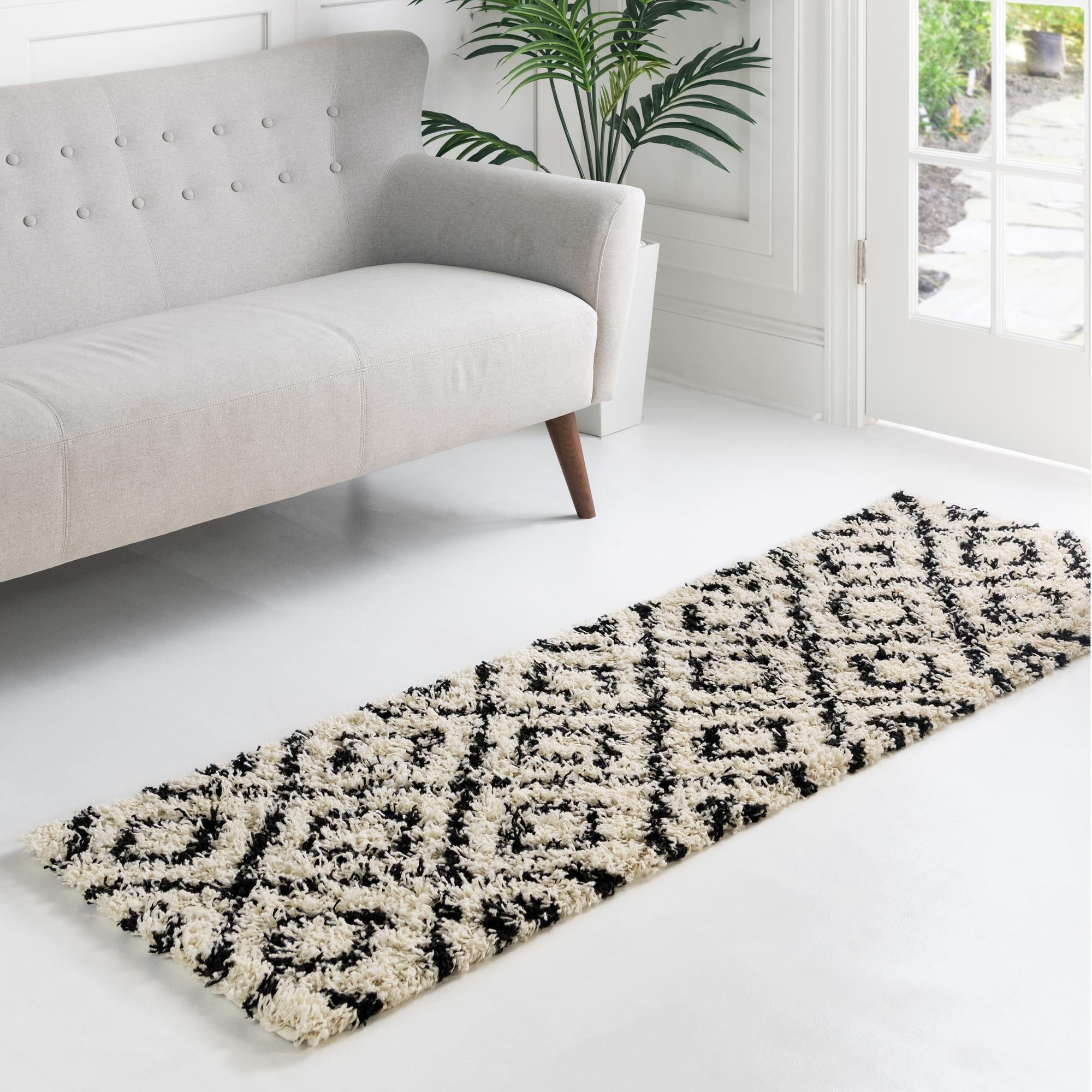 Trellis Haven Collection Area Rug - Soho (White and Black)