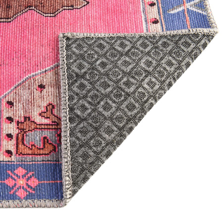 Heritage Elegance Collection Area Rug -  Winterthur (Fuchsia)